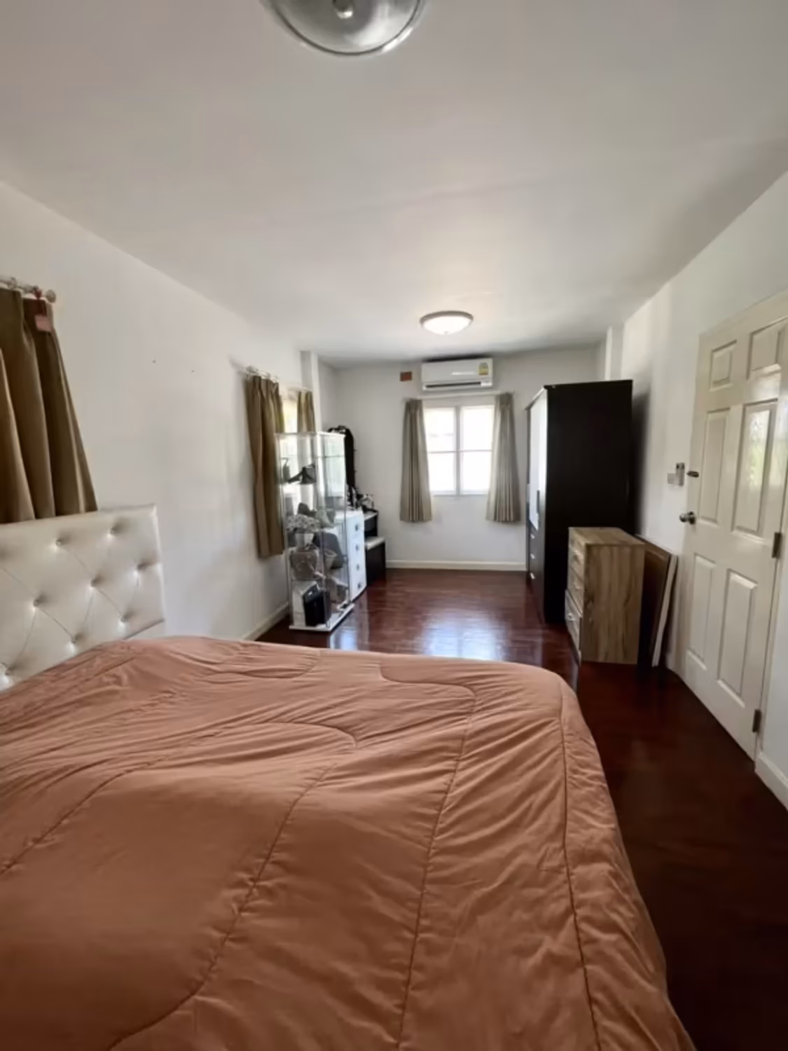 3 Bedroom House - Image 9