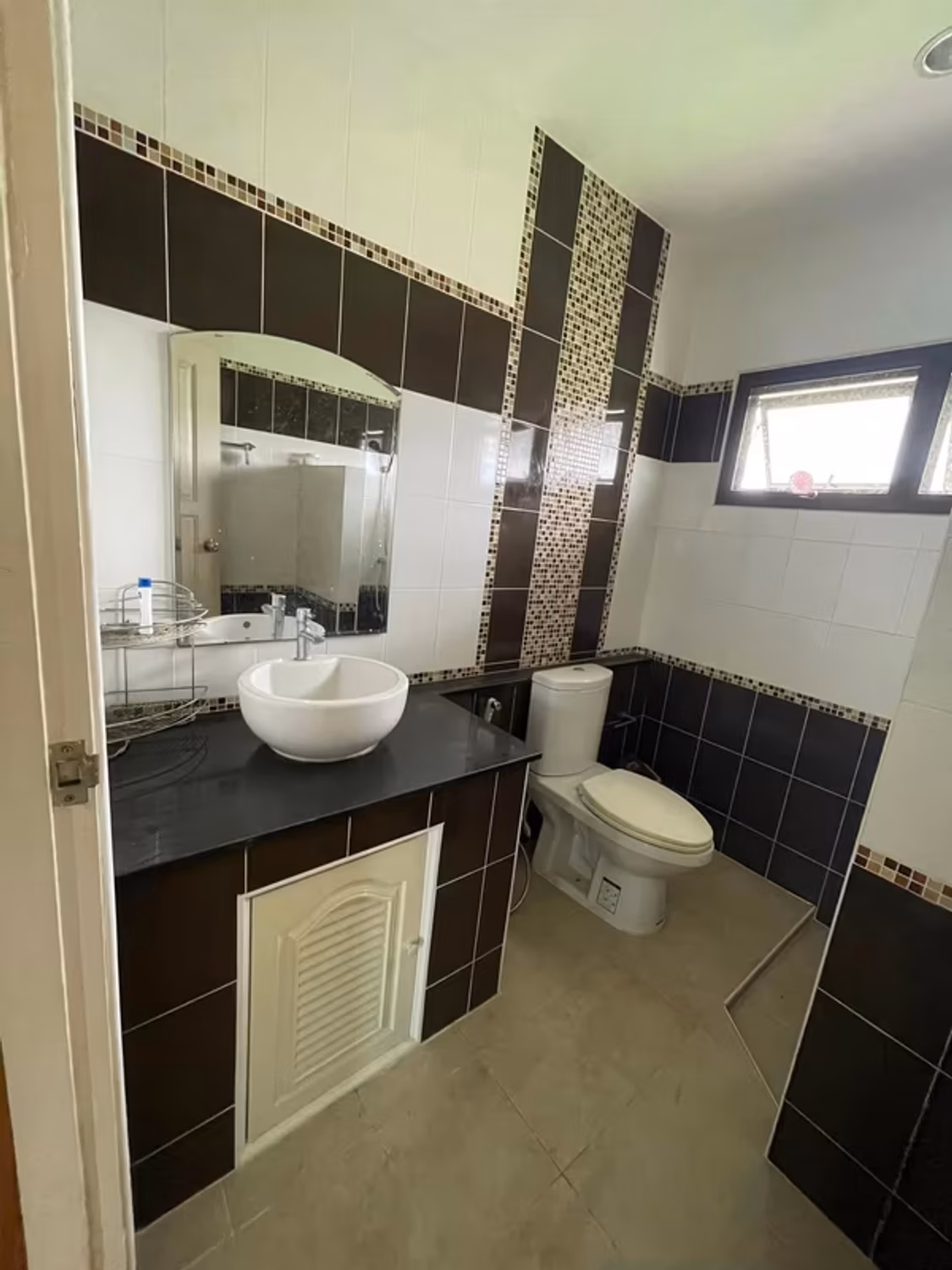 3 Bedroom House - Image 3