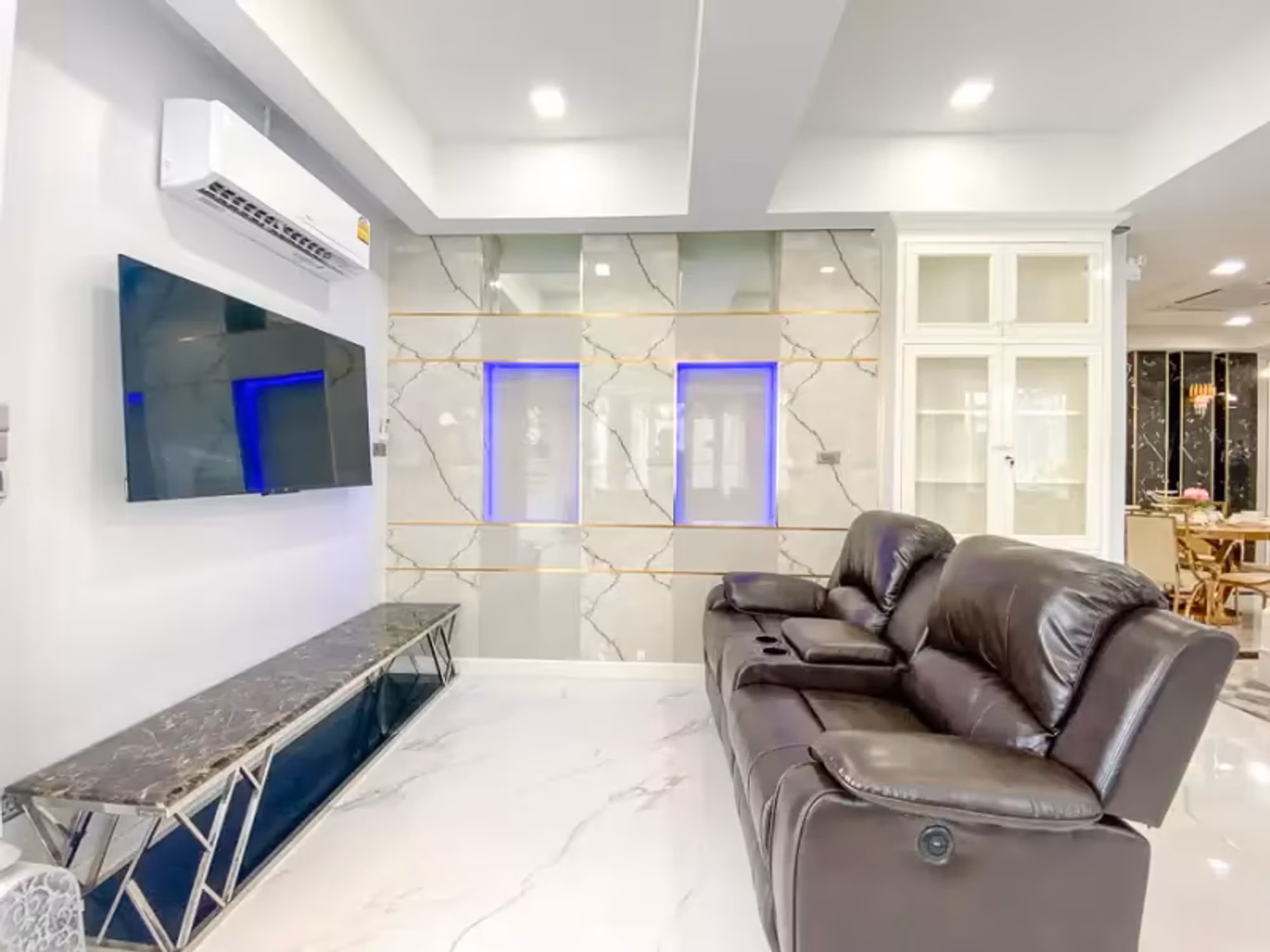 4 Bedroom House - Image 7