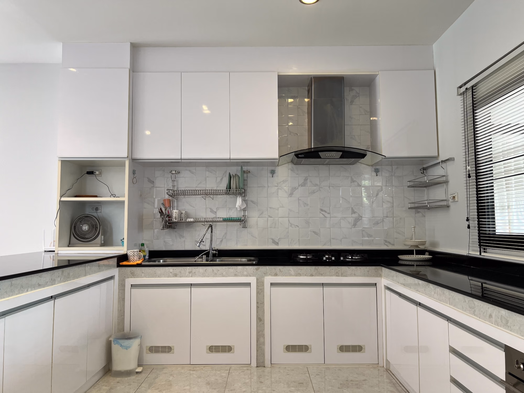 5 Bed House for Sale in Hang Dong - Image 9