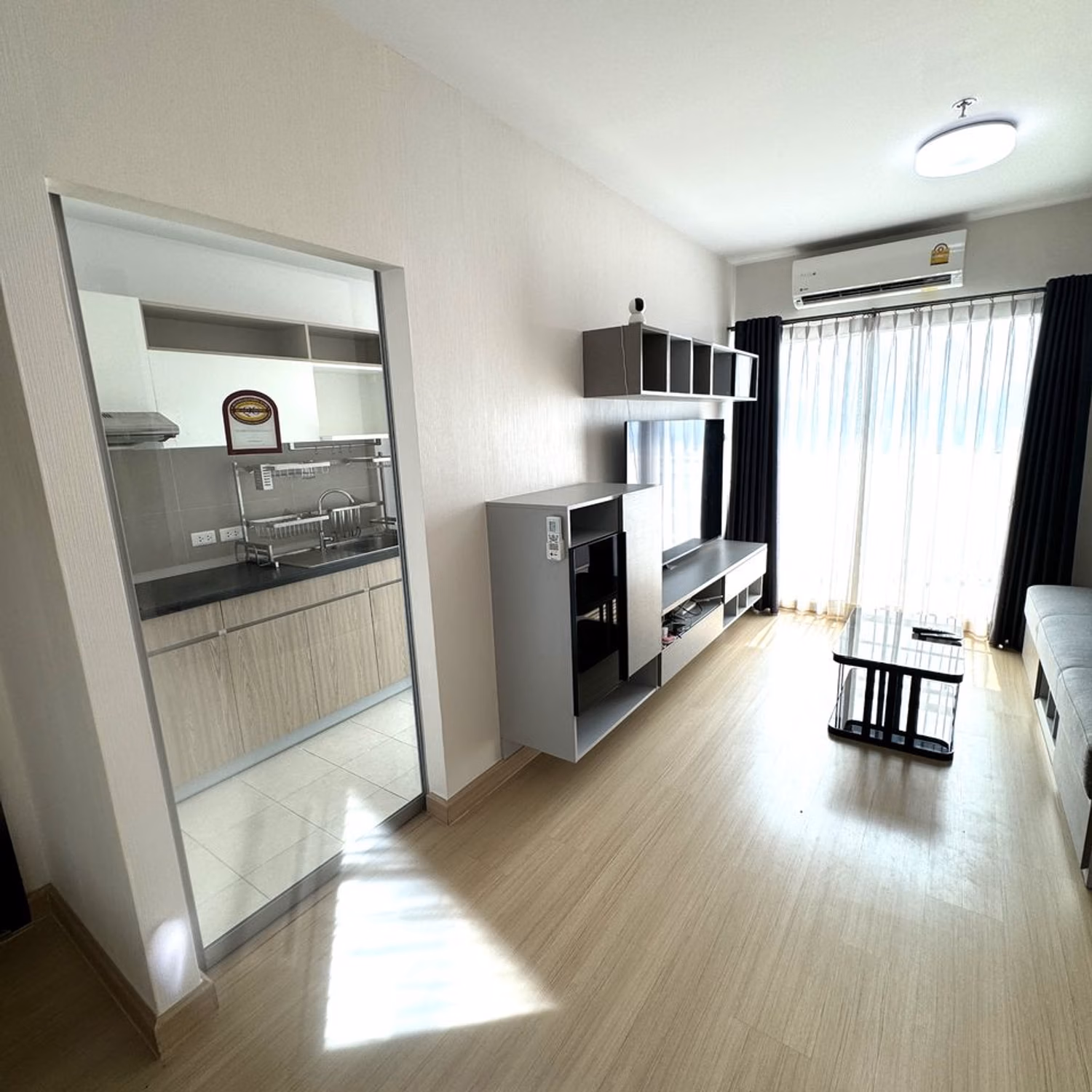 2 Bed Condo for Rent and Sale  Near Phra Ram 9 MRT - Image 3