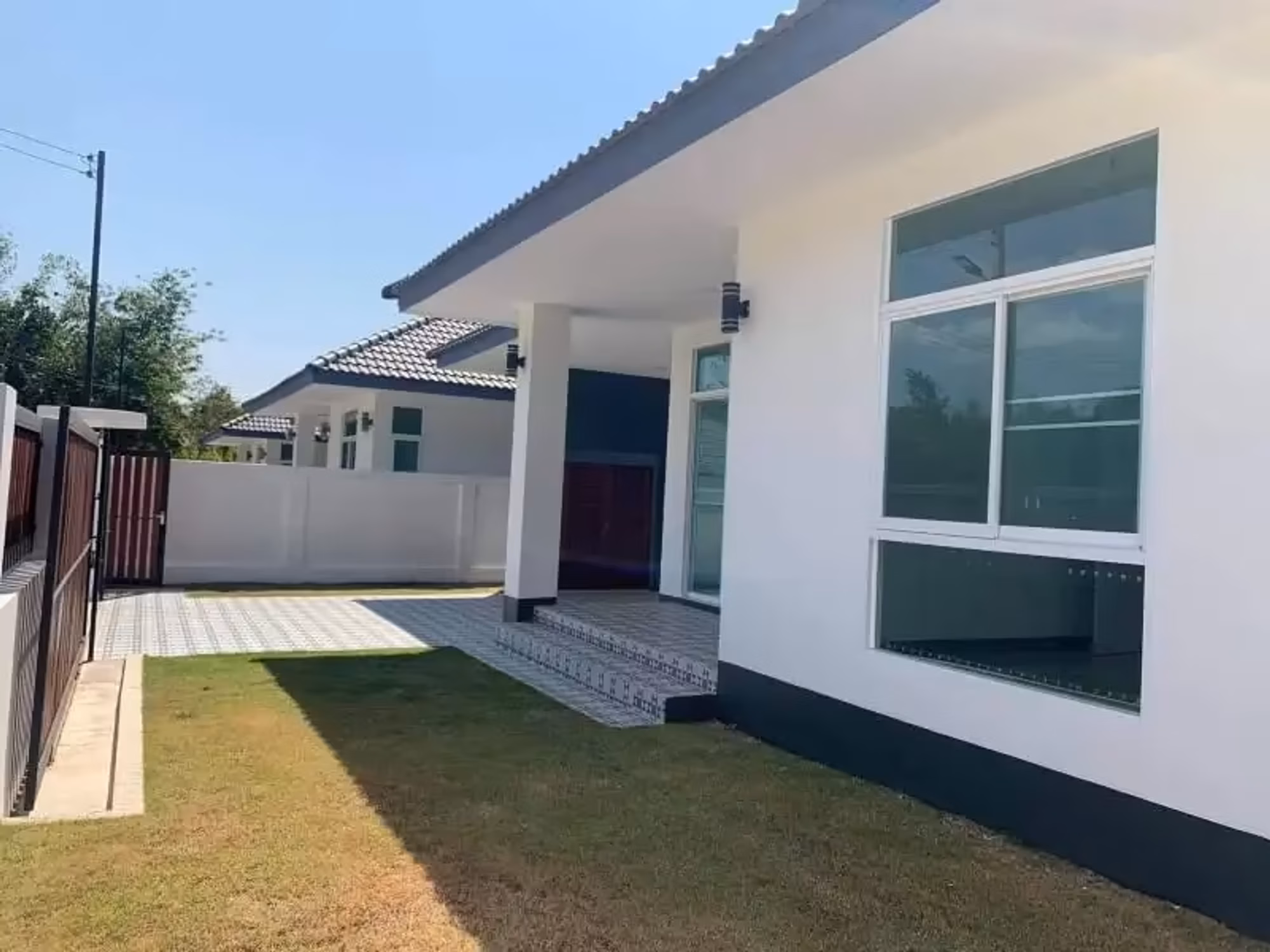 3 Bedroom House - Image 9