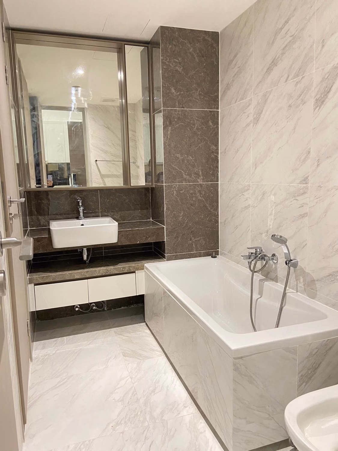 1 Bed Condo for Sale in Watthana - Image 5