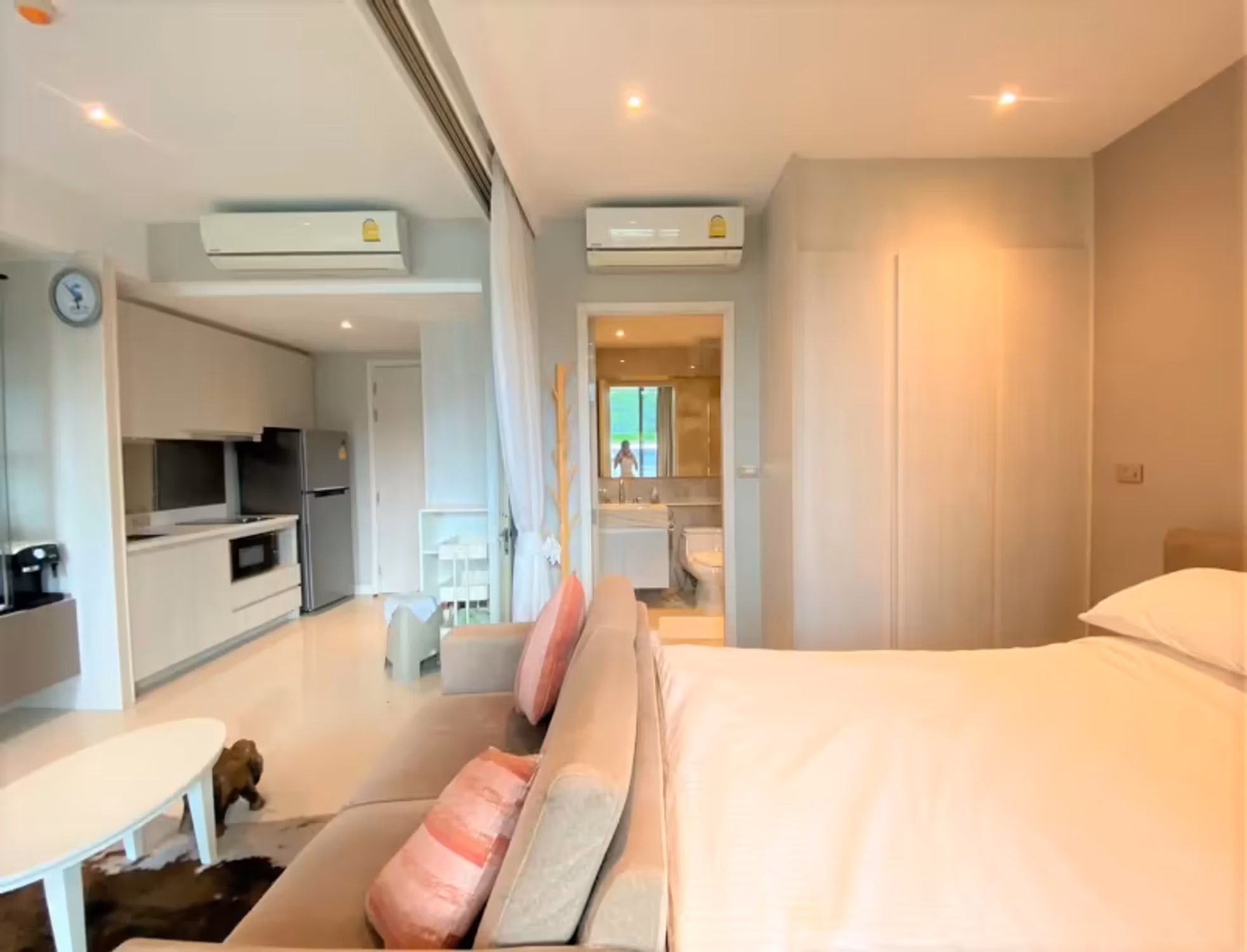 Condo - Image 6