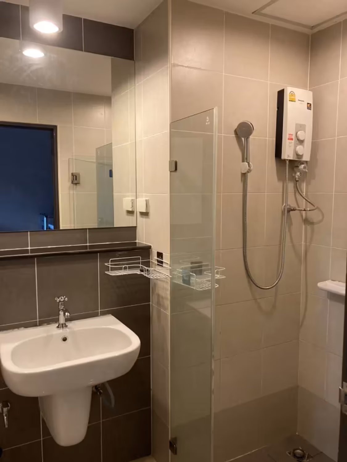 1 Bedroom Condo - Image 2