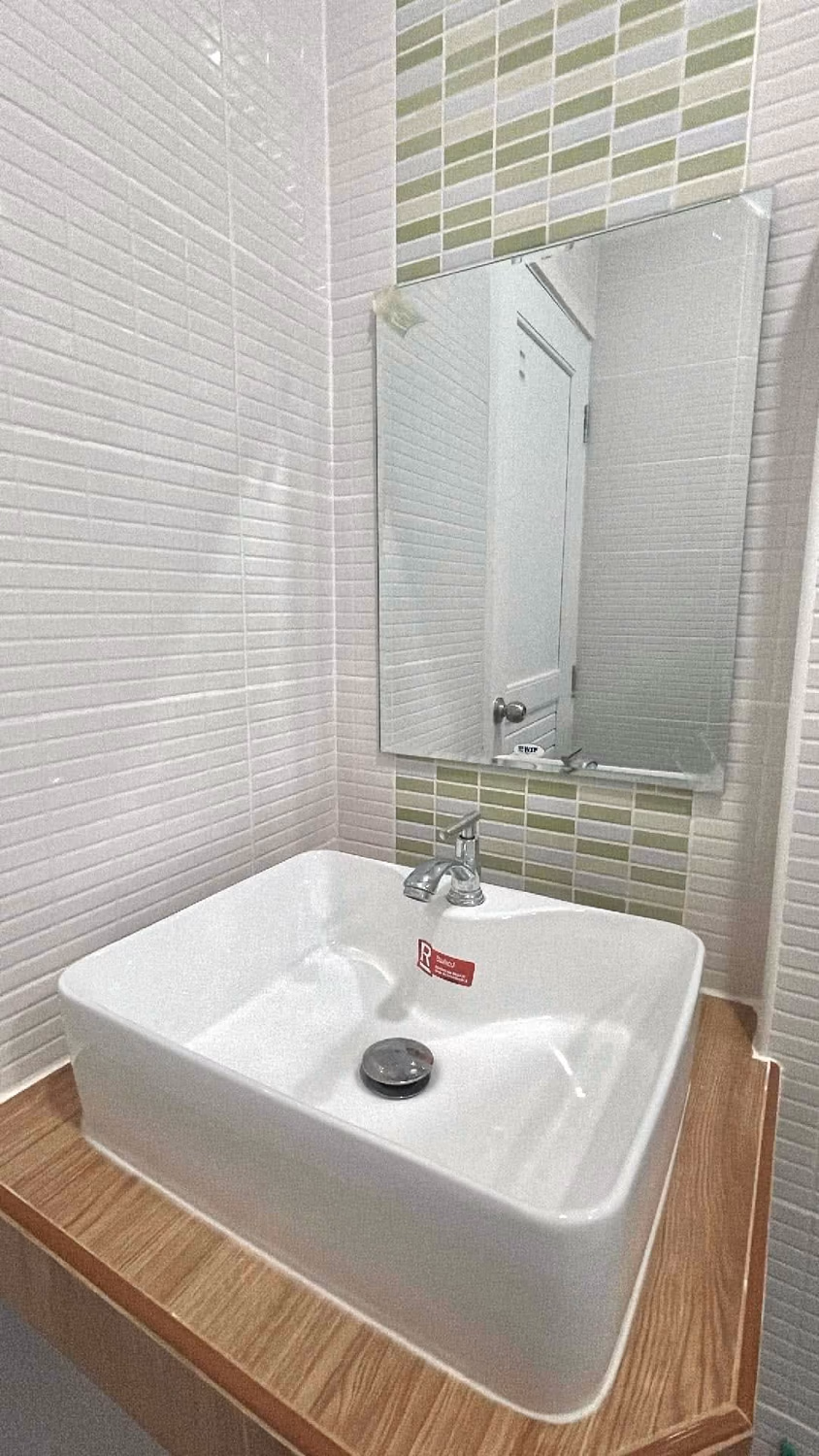 3 Bed House for Rent in Hang Dong - Image 9