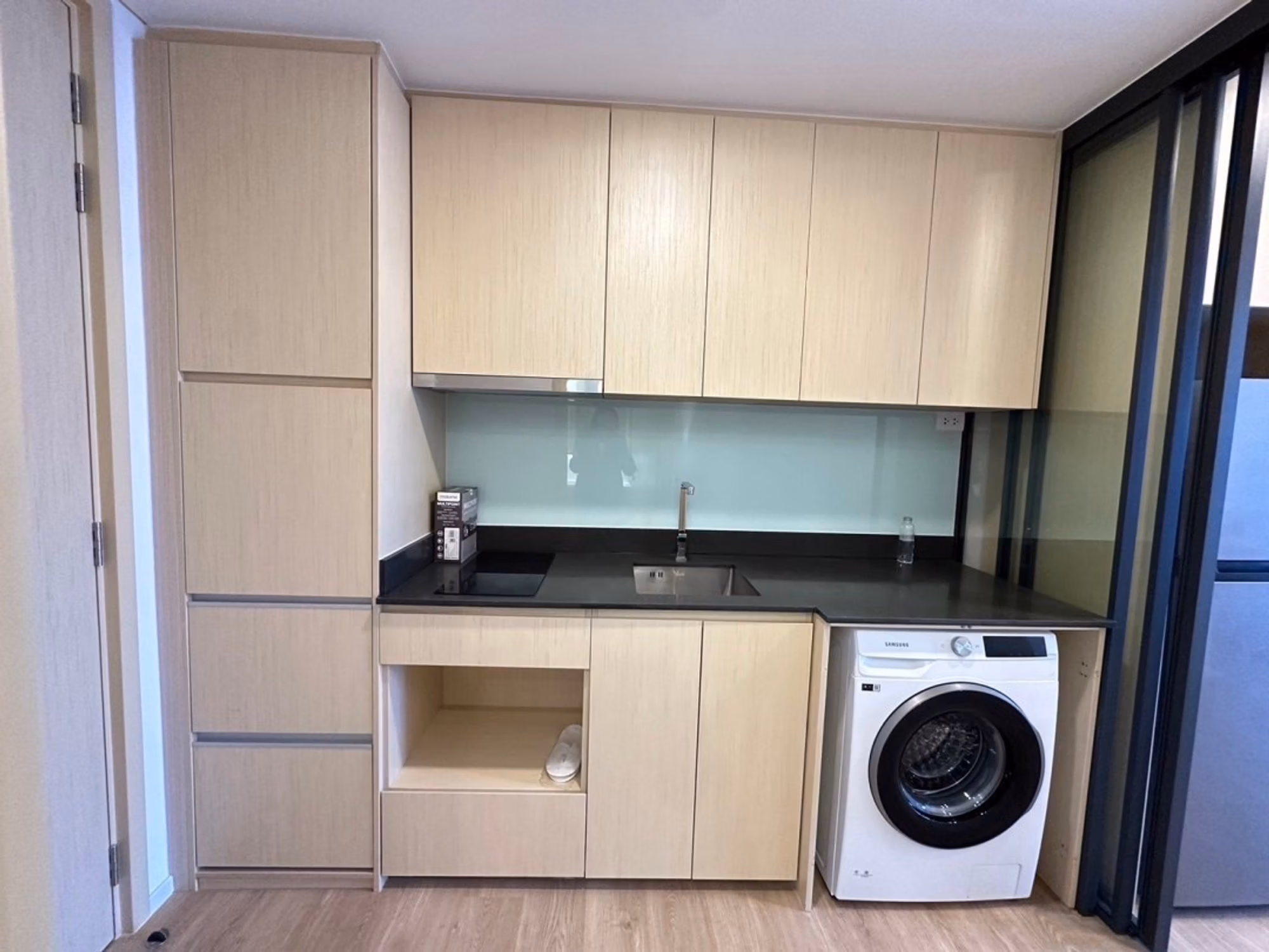1 Bed Condo for Rent in Huai Khwang - Image 3