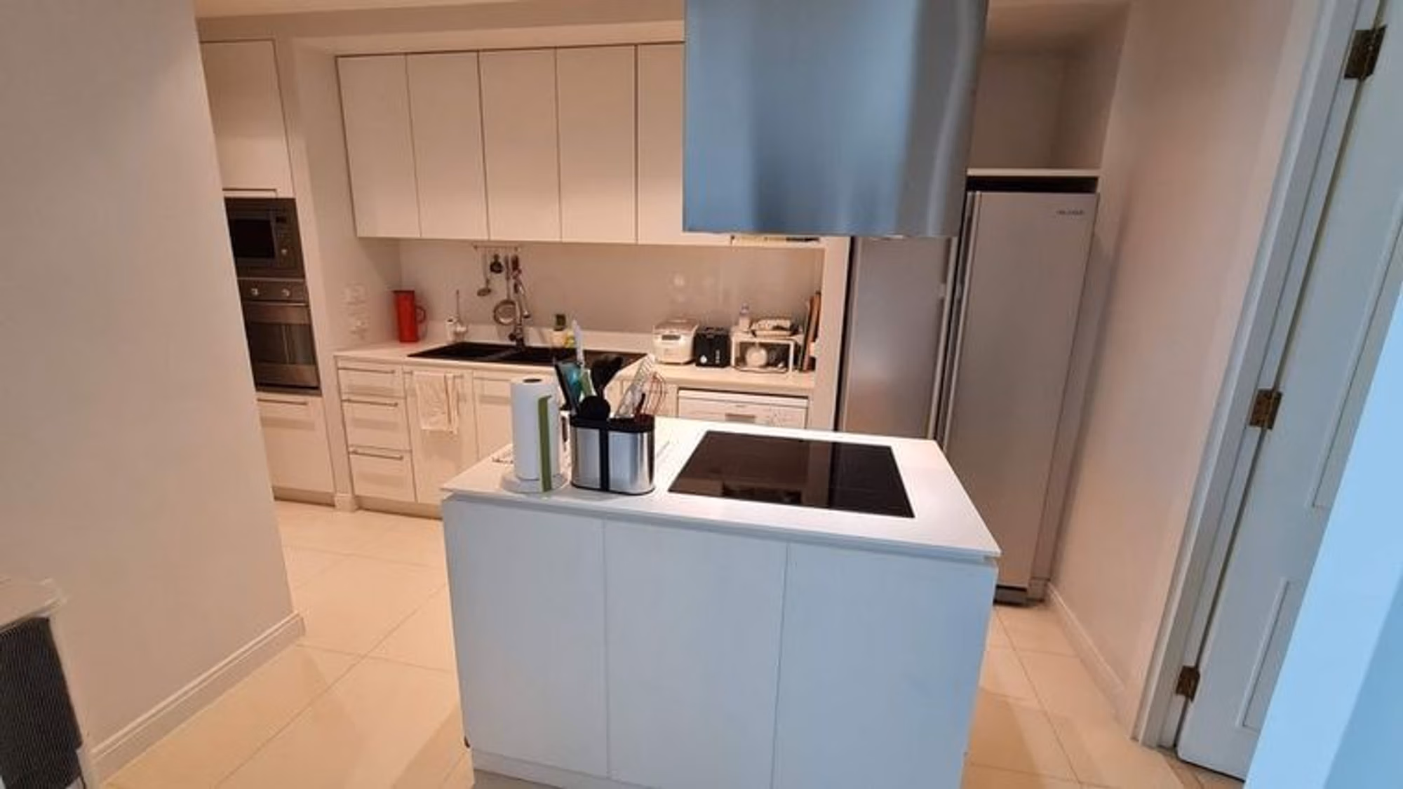 3 Bed Condo for Sale Near Phloen Chit BTS - Image 5