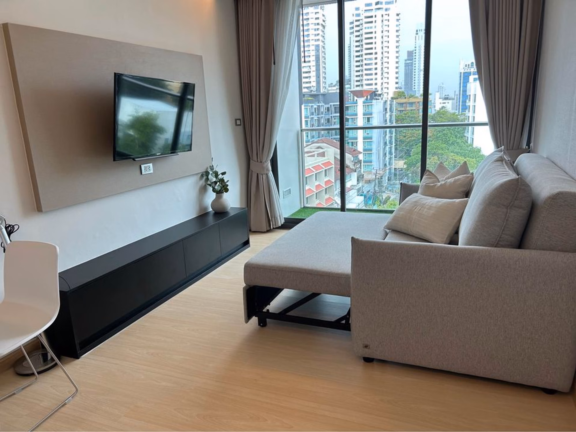 1 ห้องนอน Condo สำหรับ จำหน่าย ใน วัฒนา - Image 1