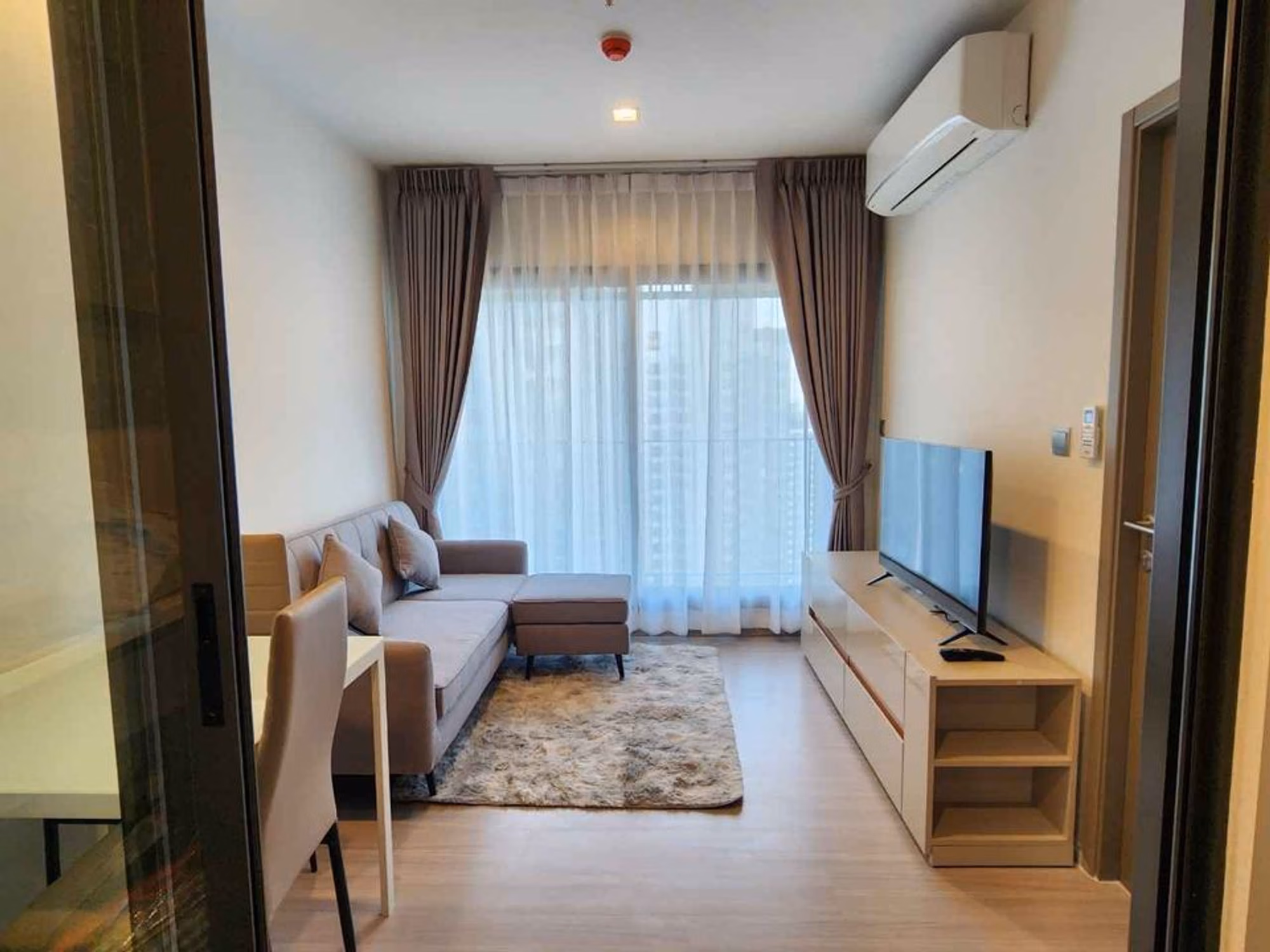 Condo for Rent at Life Asoke Hype - Image 4