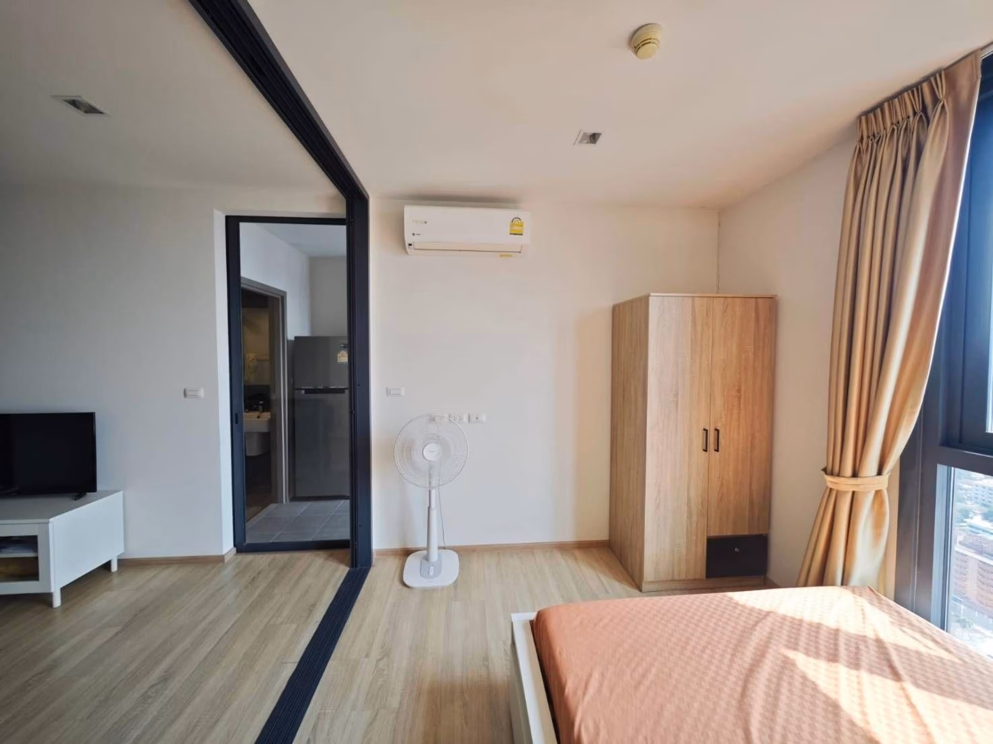 1 Bed Condo for Sale in Bang Kapi - Image 6