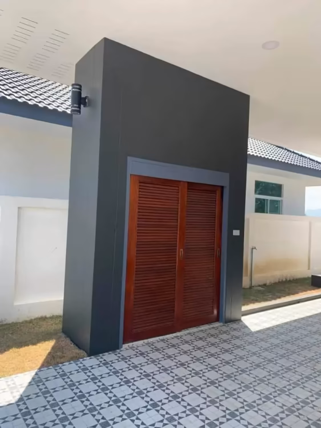 3 Bedroom House - Image 8