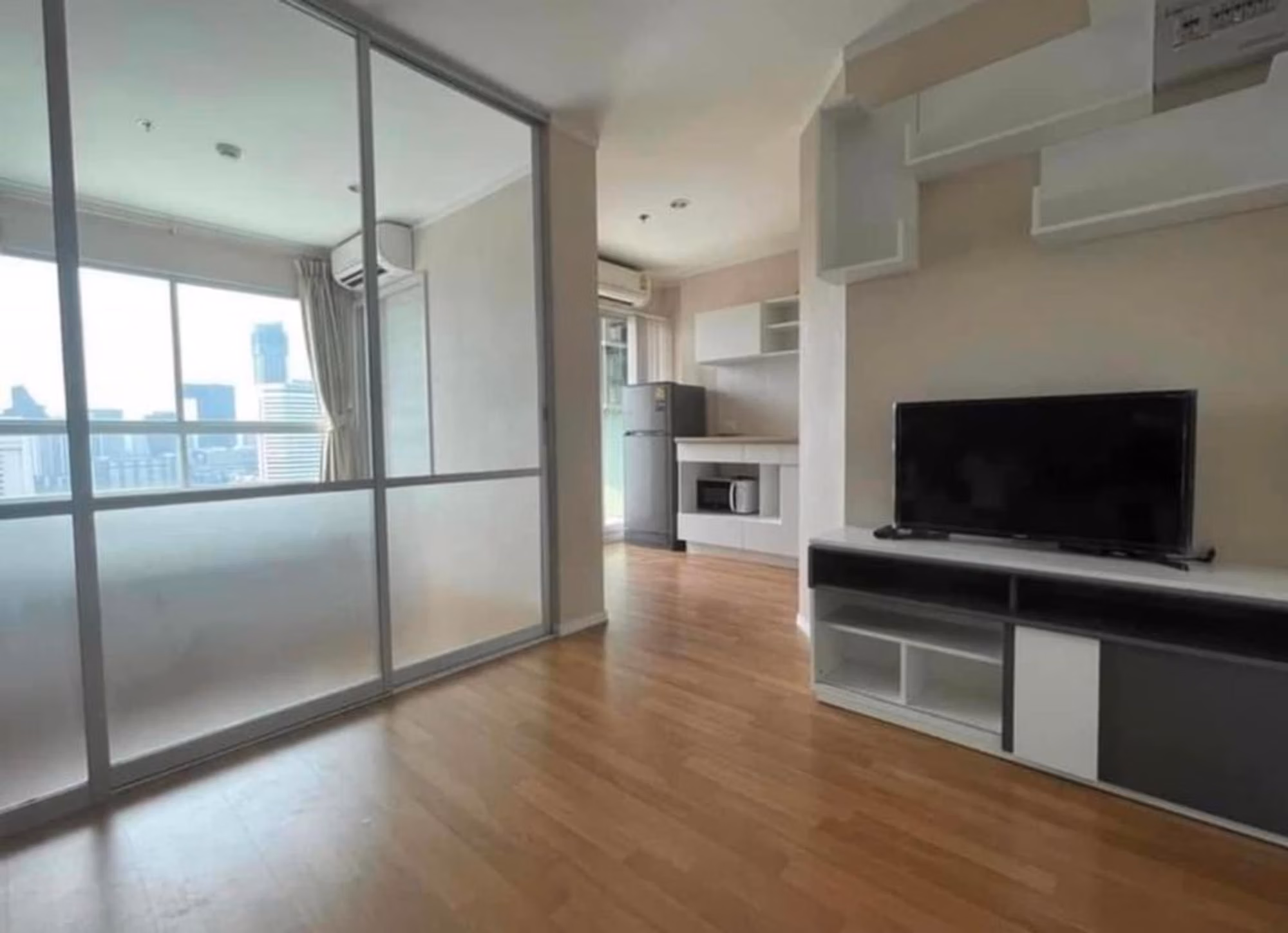 Condo for Rent at Lumpini Park Rama 9 - Ratchada - Image 4
