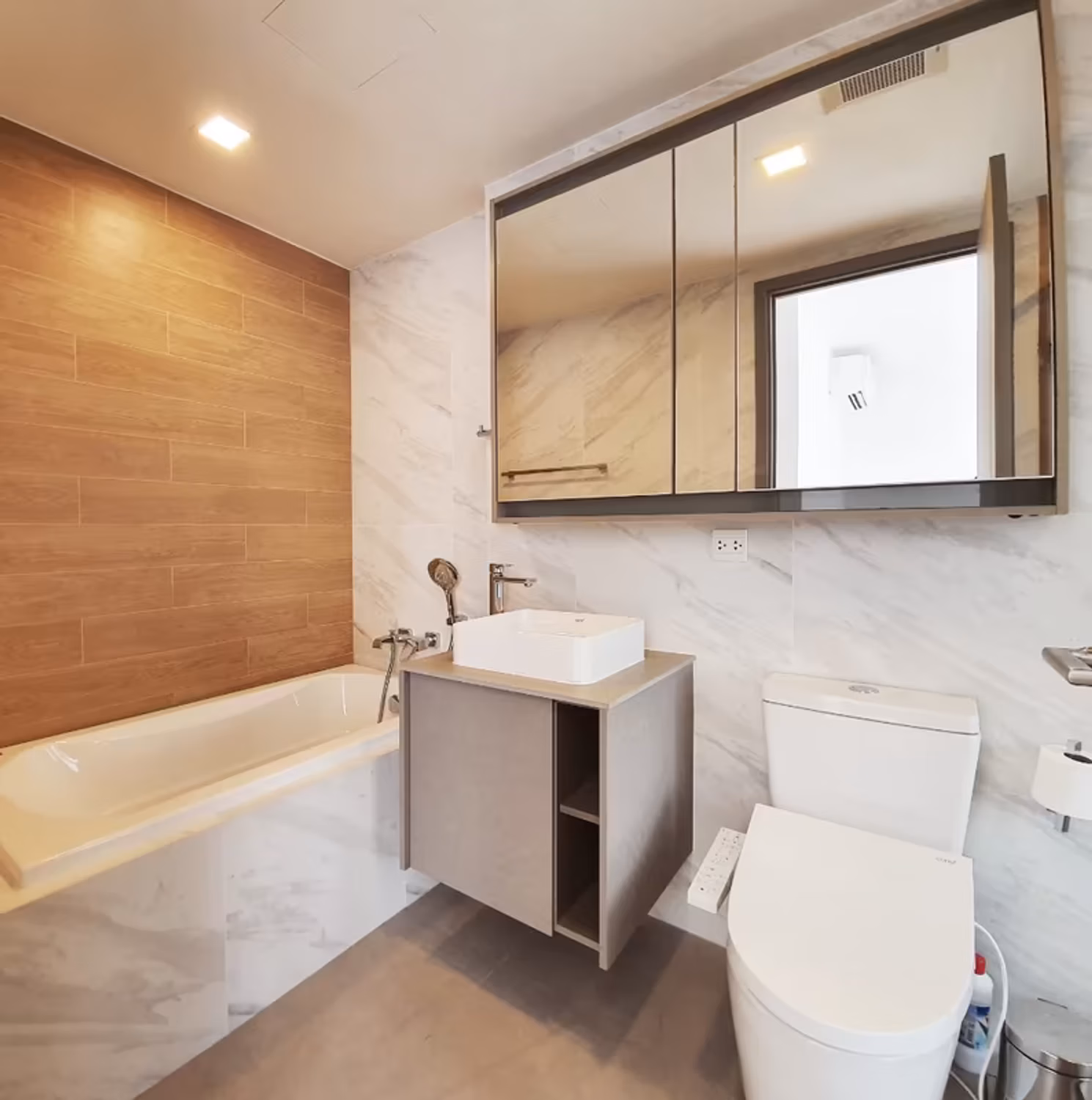 Condo for Sale, Sale w/Tenant at Taka Haus Ekkamai 12 - Image 5