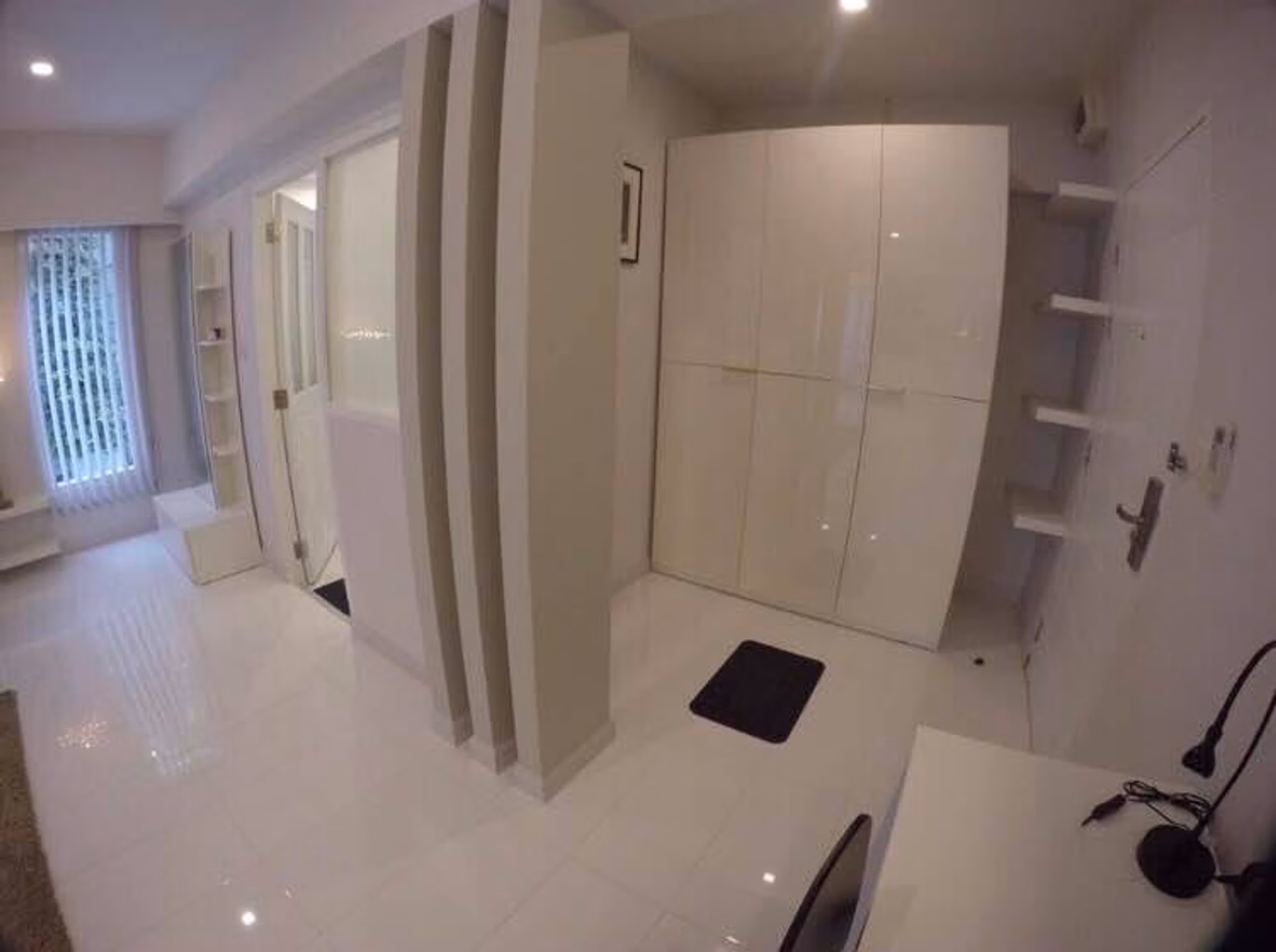 Flawless Sathon Residence - Image 8