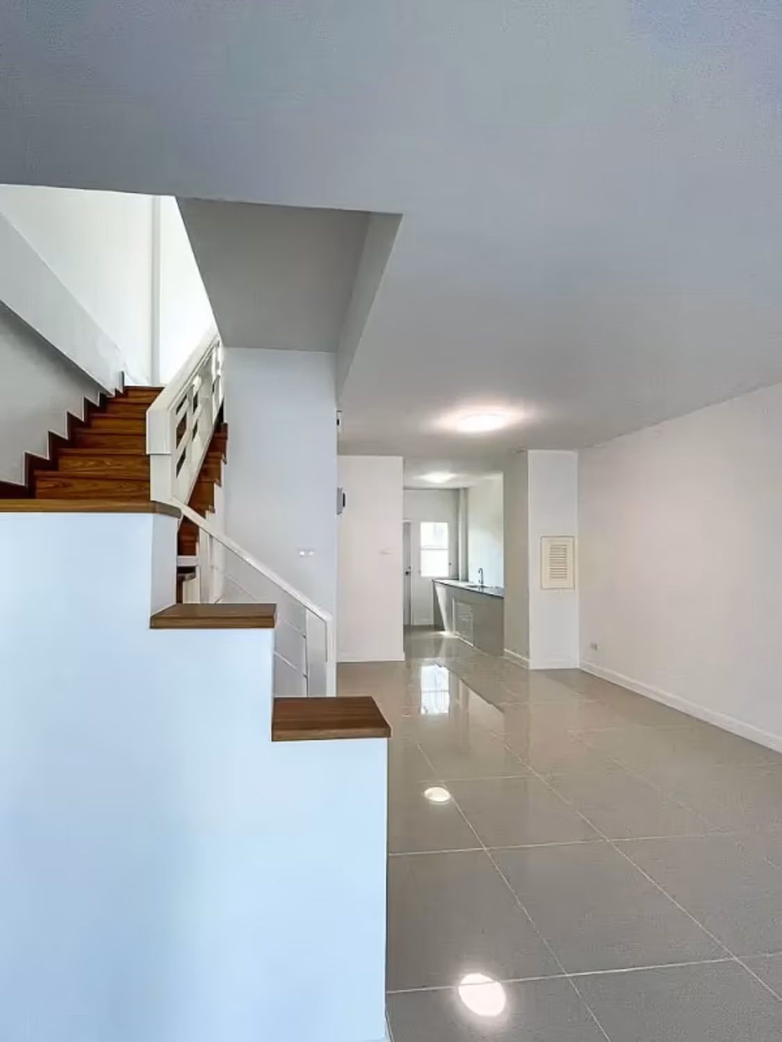 3 Bedroom House - Image 9