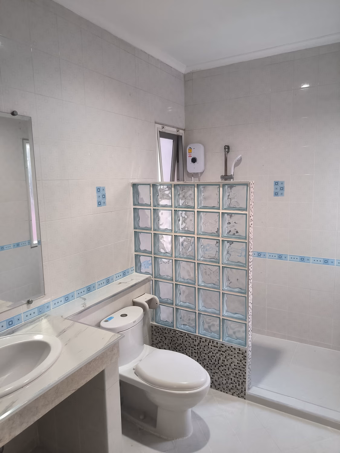 3 Bed House for Rent in Mueang Chiang Mai - Image 9