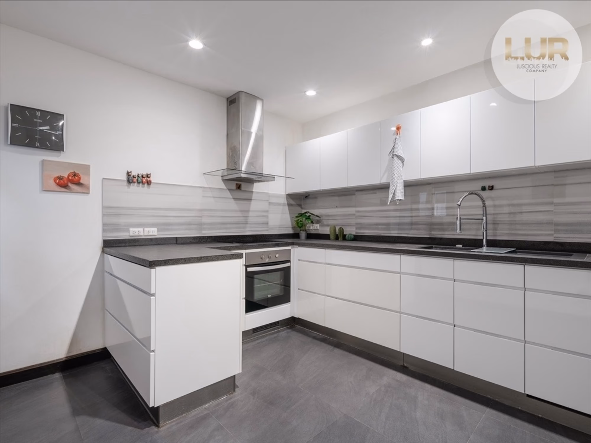3 Bed Condo for Sale in Watthana - Image 16