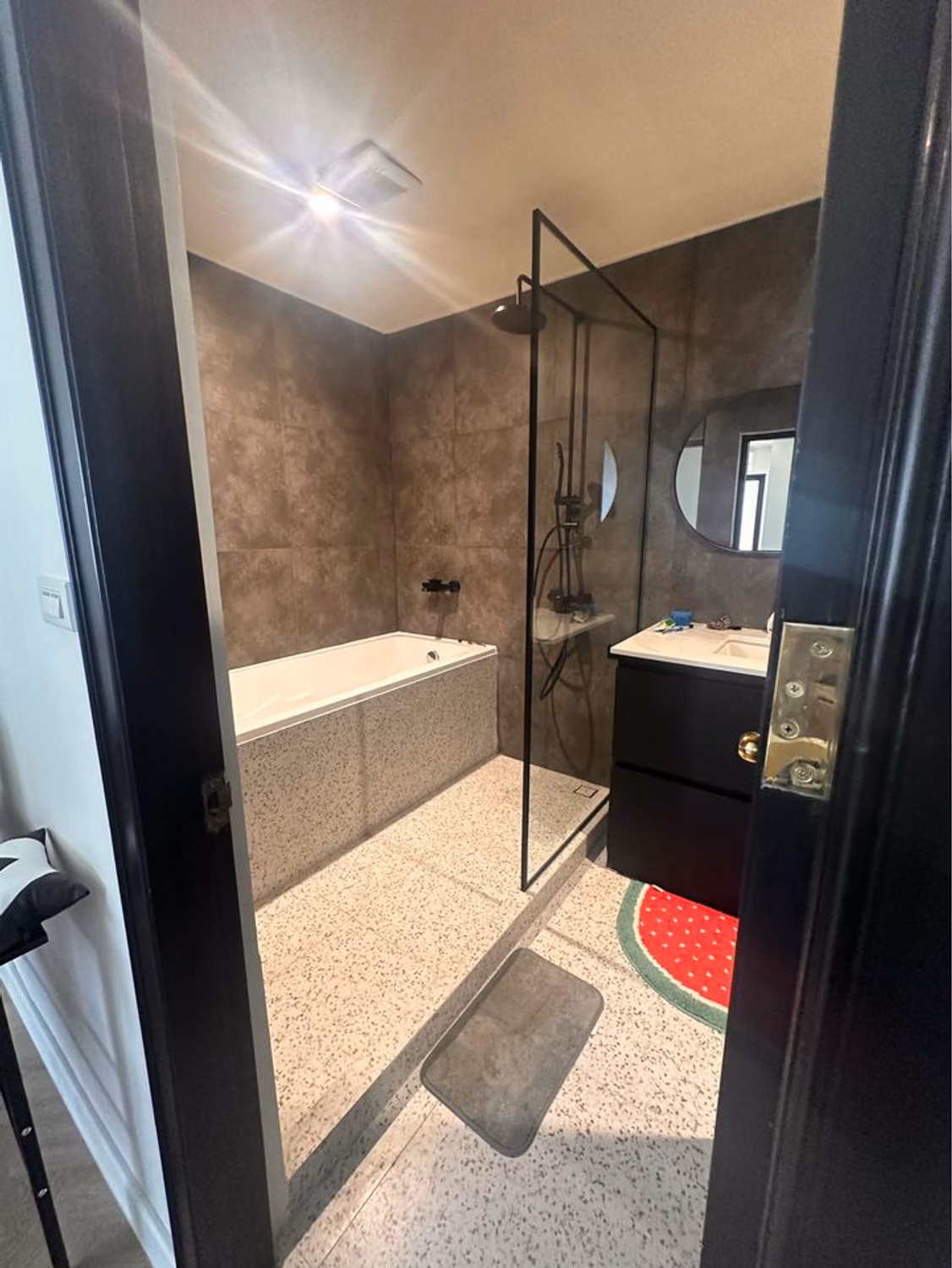 Condo - Image 17