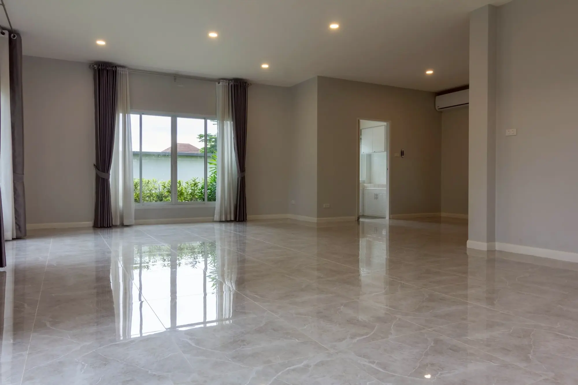 3 Bedroom House - Image 23