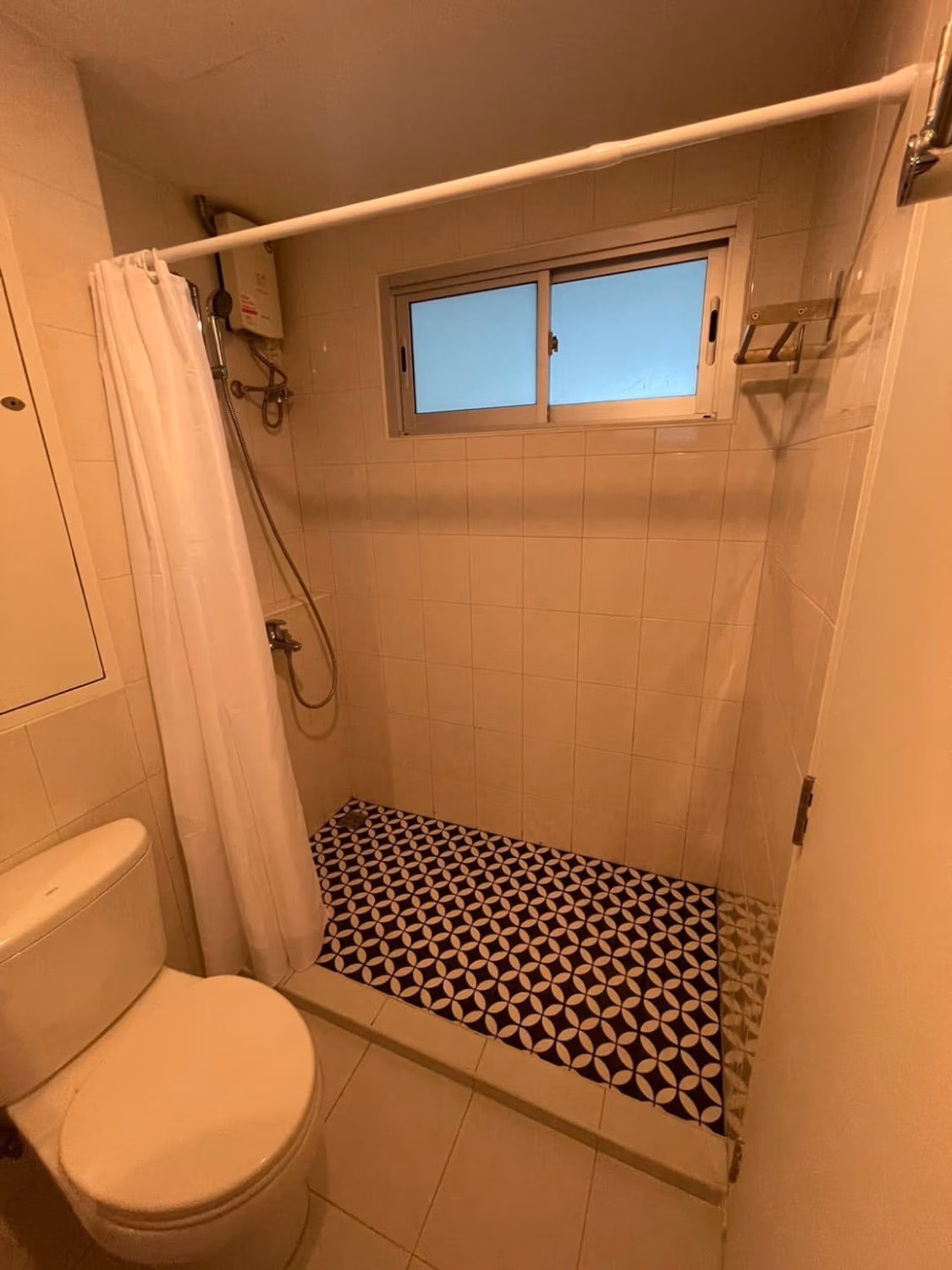 1 Bed Condo for Rent in Khlong Toei - Image 5