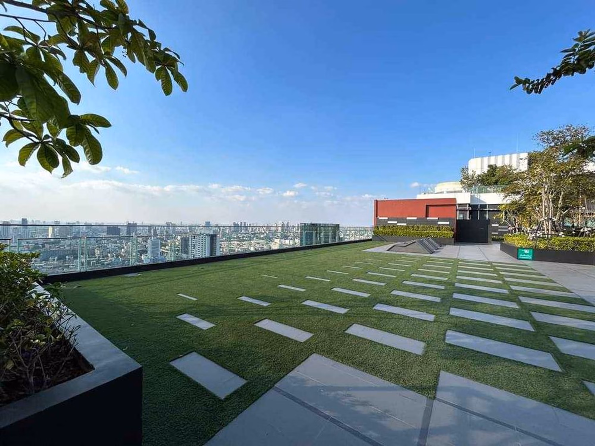 Condo for Rent at Life Asoke Hype - Image 12