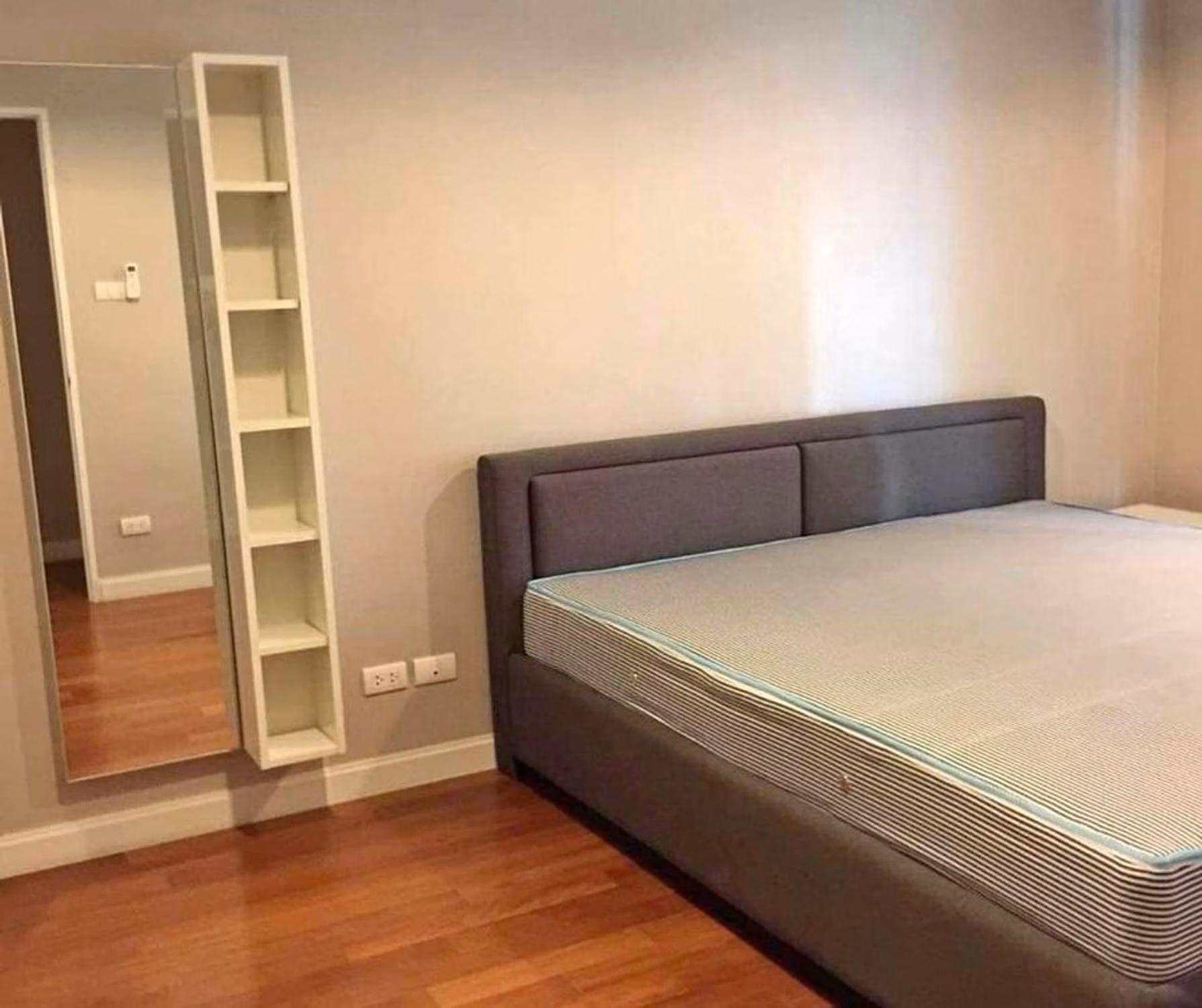 2 Bedroom Condo for Rent at Belle Grand Rama 9 - Image 3
