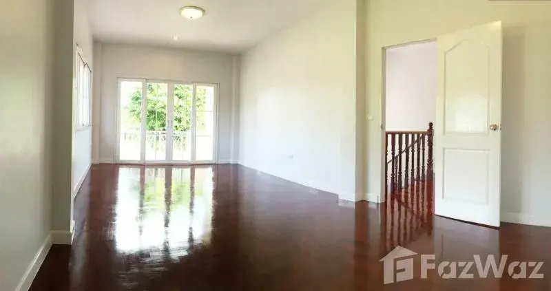 3 Bedroom House - Image 22