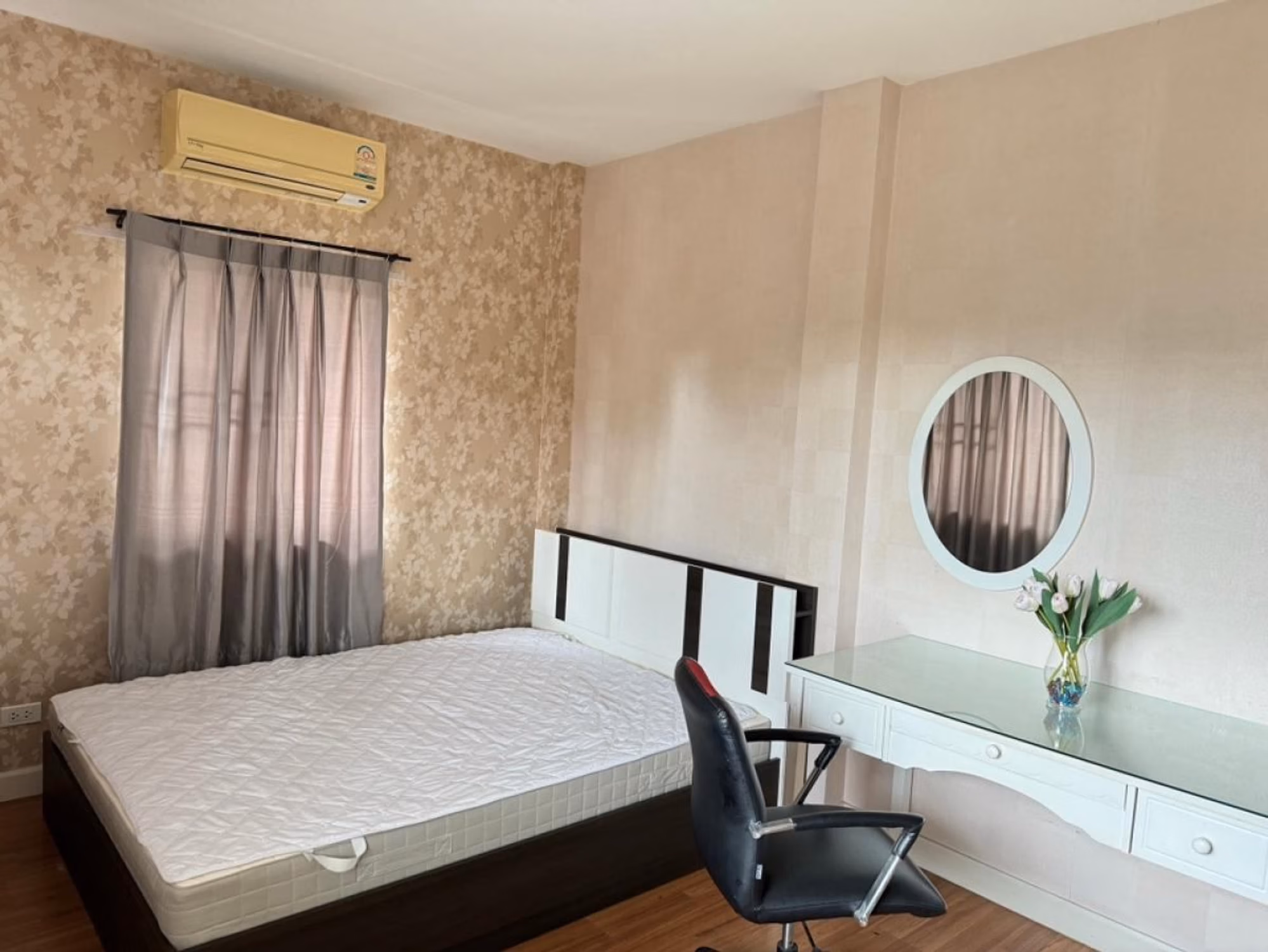 3 Bed House for Rent in Bang Phli - Image 13