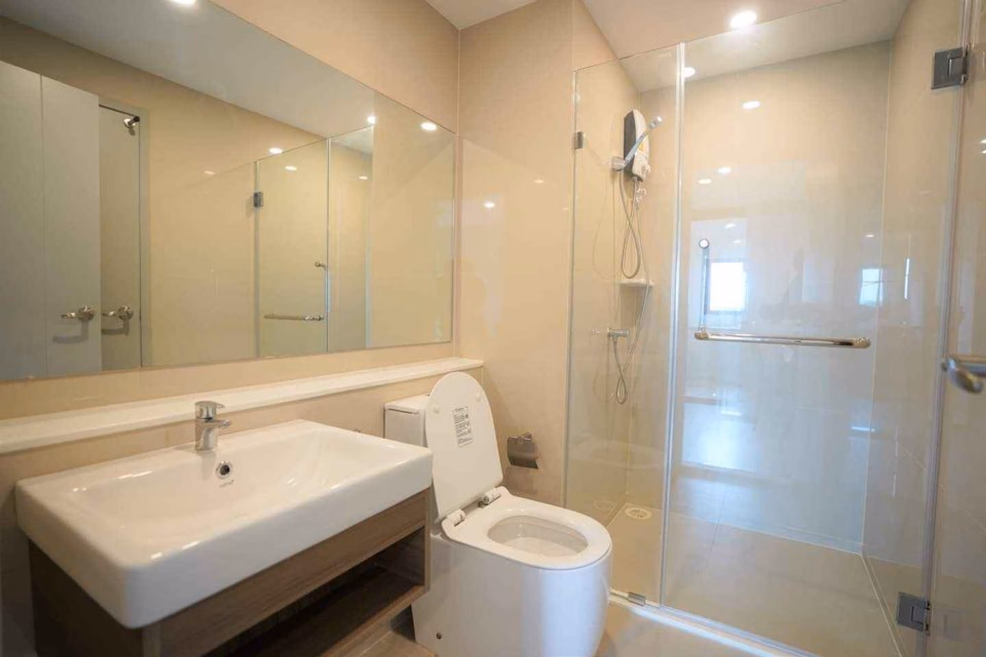 2 ห้องนอน คอนโด สำหรับ ขาย ใน Suan Luang - Image 7