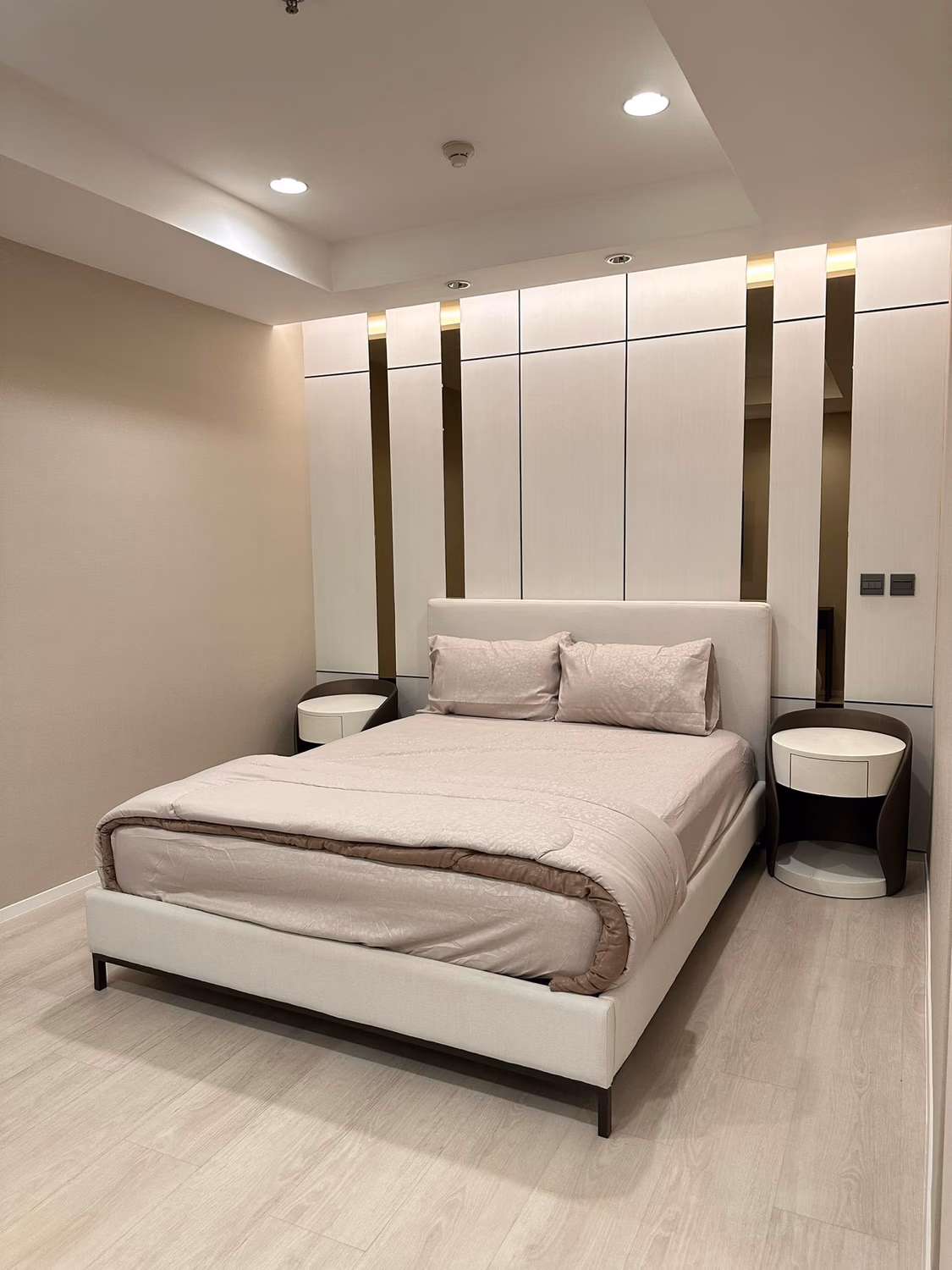 3 Bed Condo for Rent  Near Ekkamai BTS - Image 7