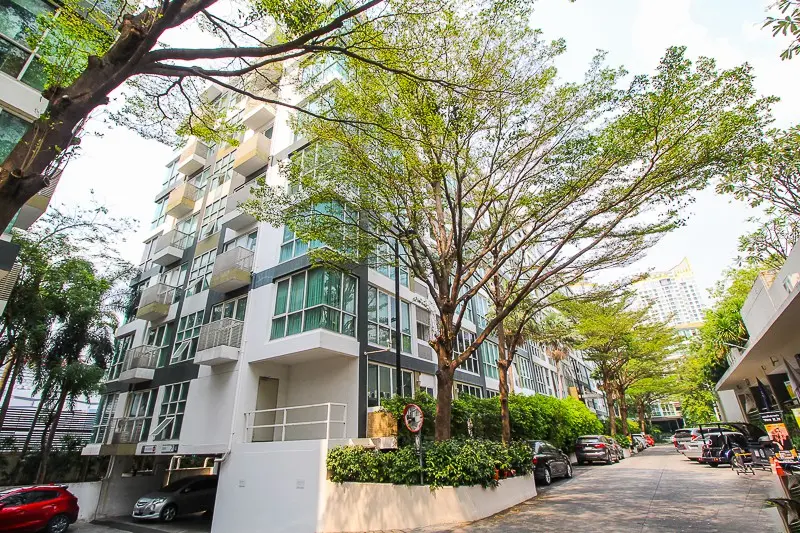 Studio for Sale/Rent in Huai Khwang - Image 24