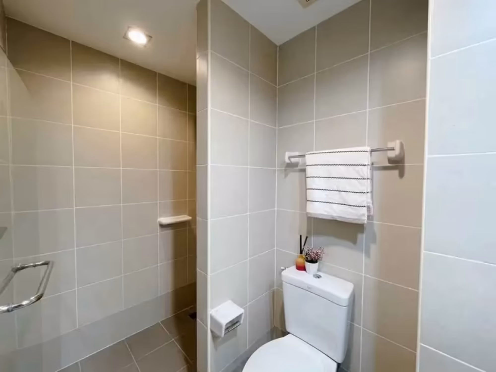 4 Bedroom Condo - Image 3