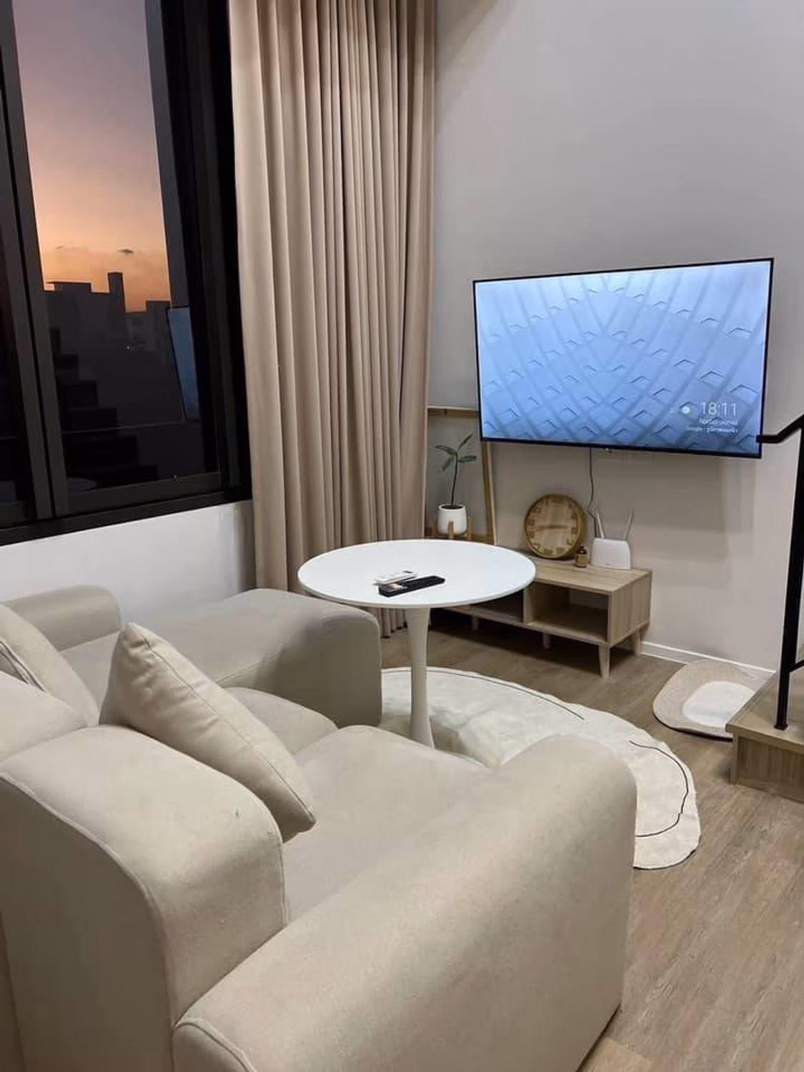 1 Bed Condo for Sale in Phra Khanong - Image 1