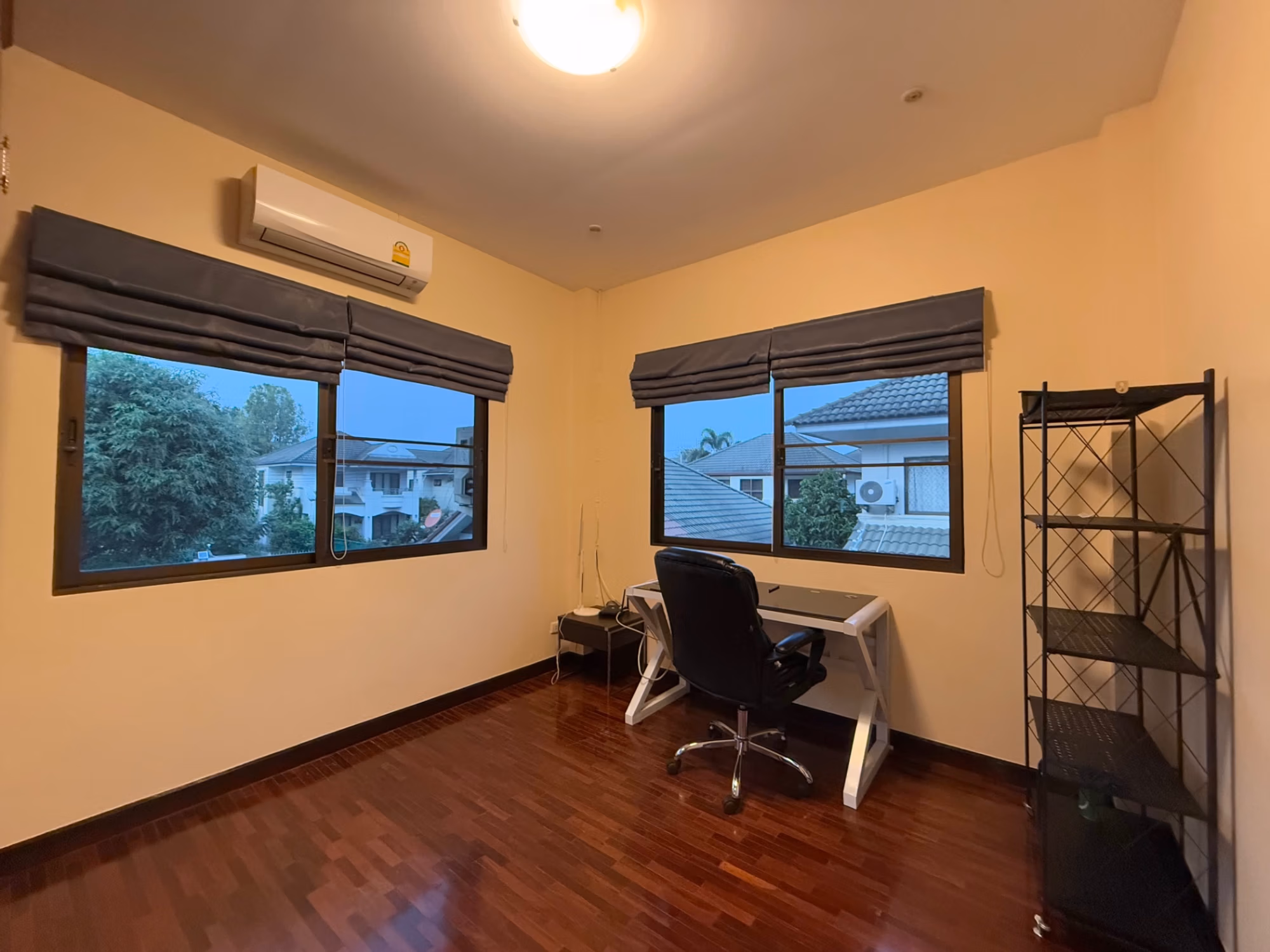 3 Bed House for Rent in Hang Dong - Image 37