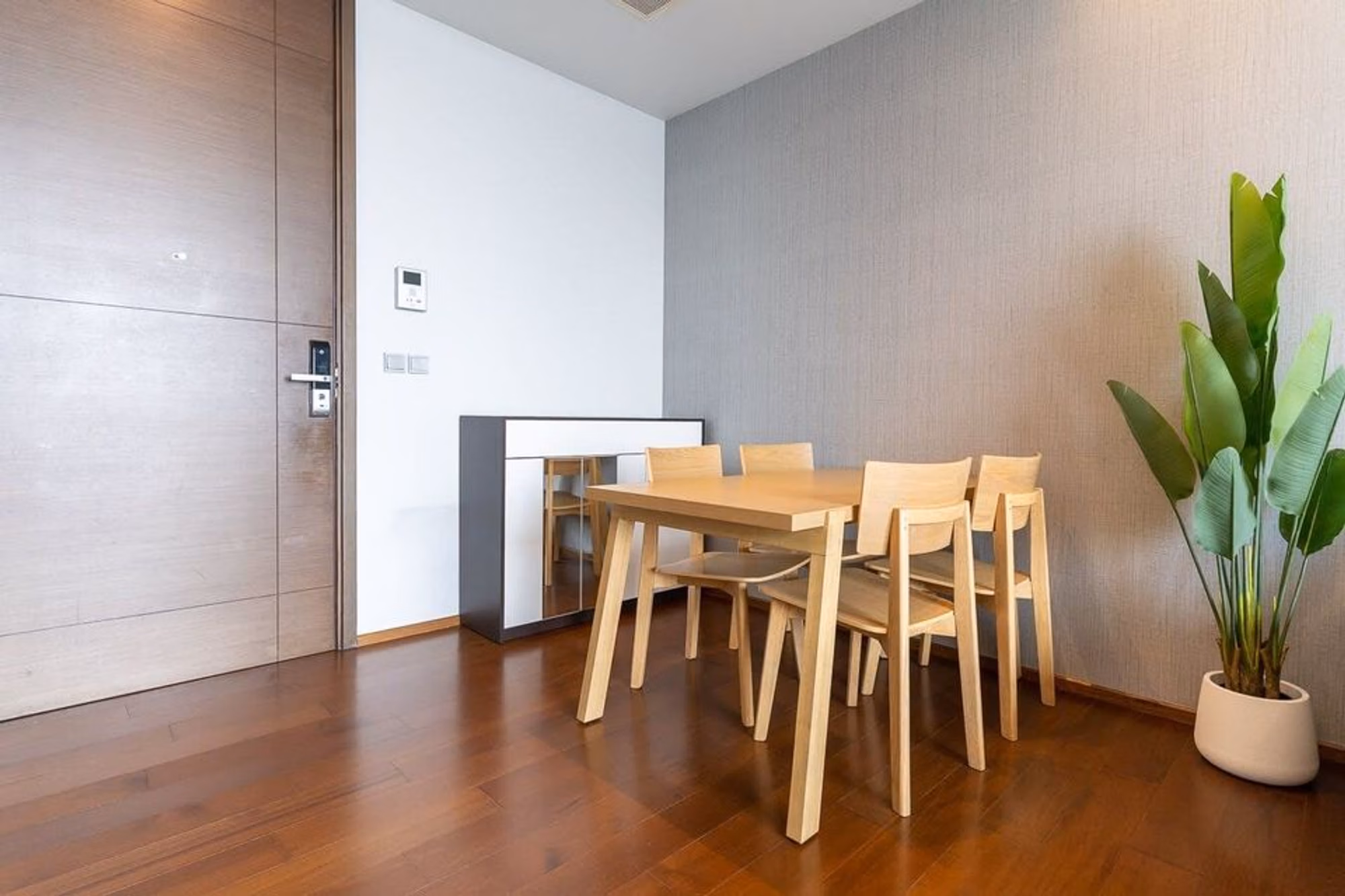 Condo - Image 12
