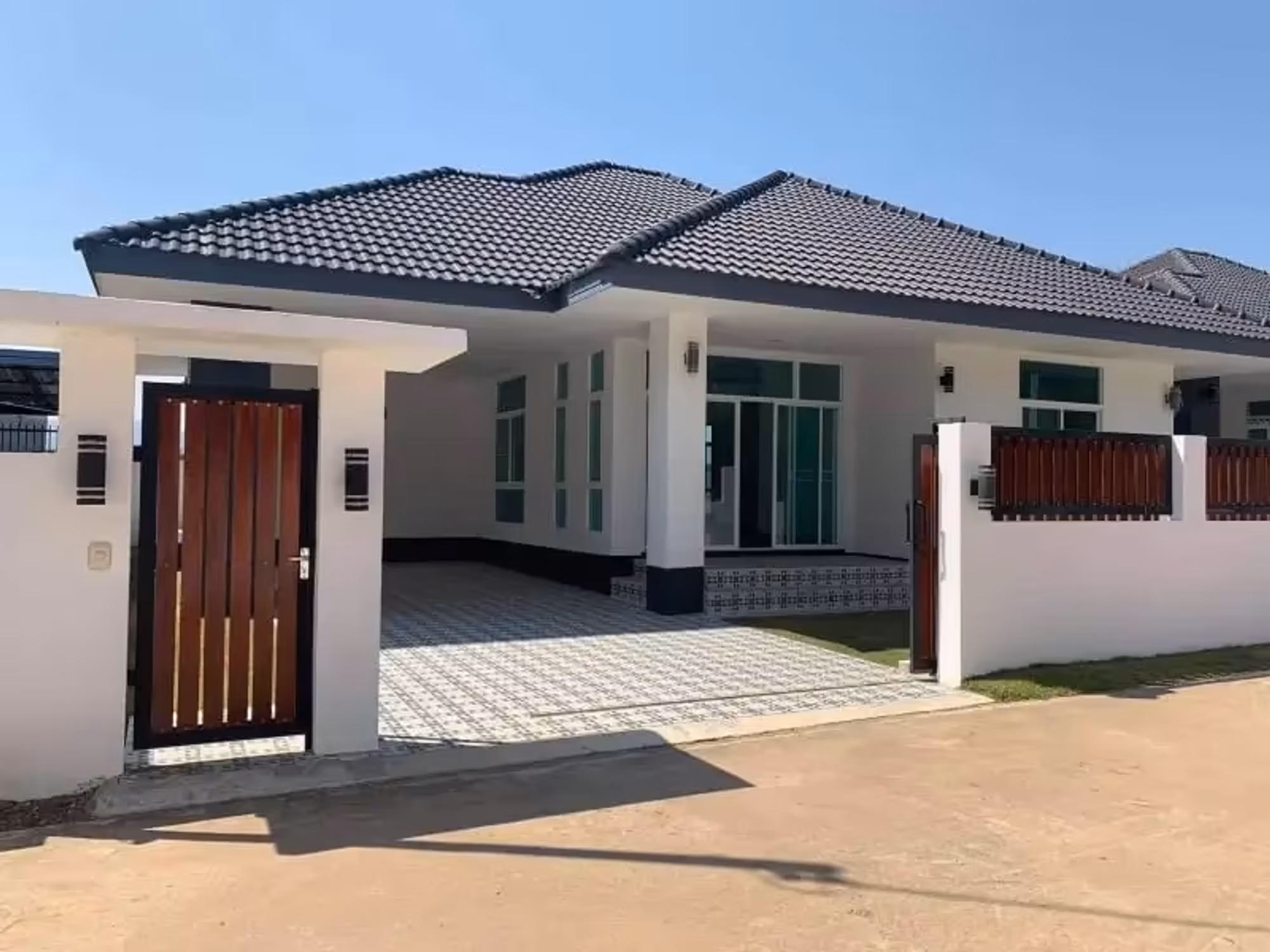3 Bedroom House - Image 7