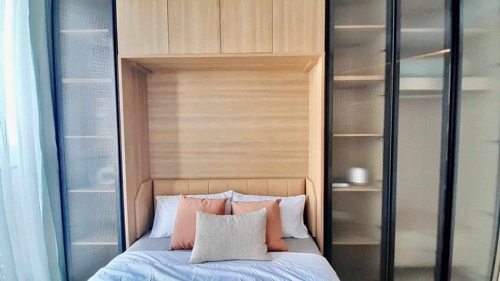 Condo - Image 7