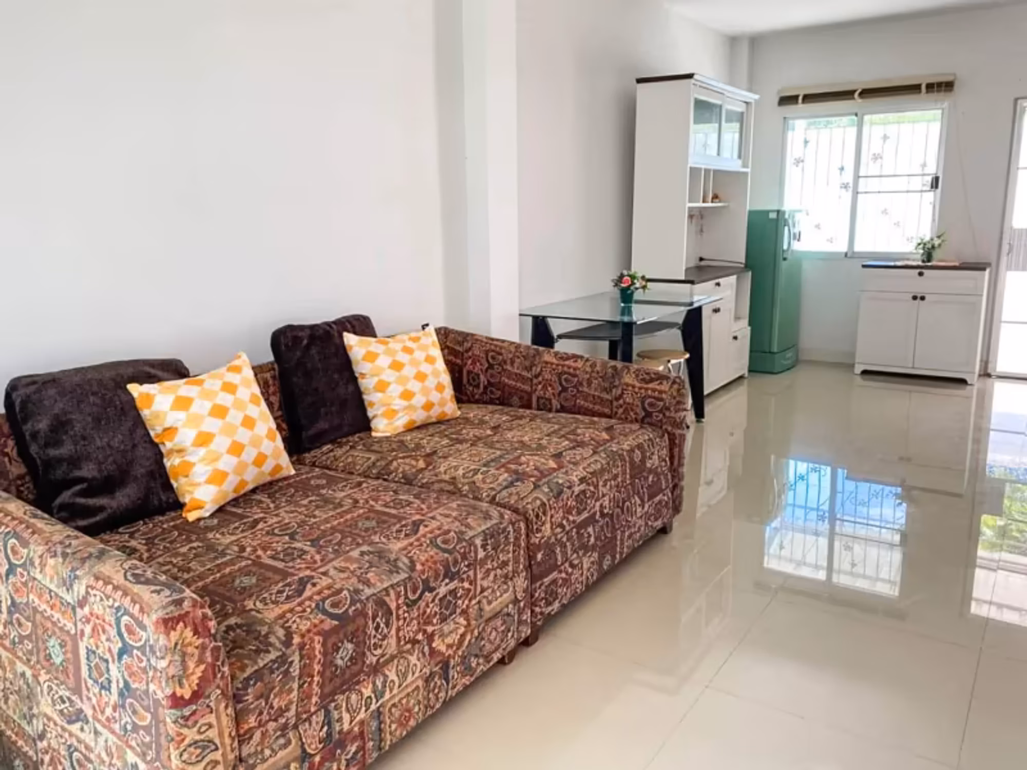 3 Bedroom House - Image 8