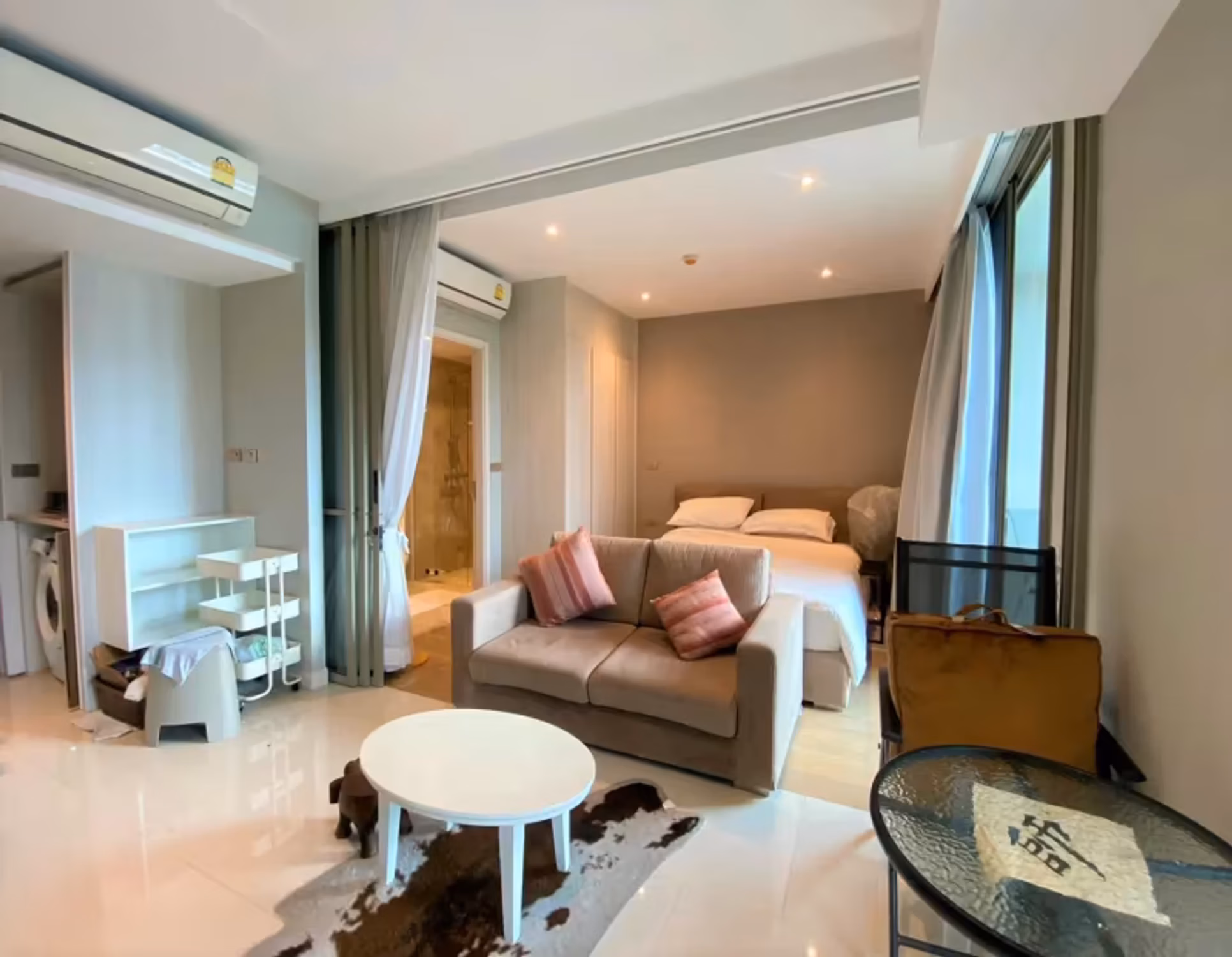 Condo - Image 11