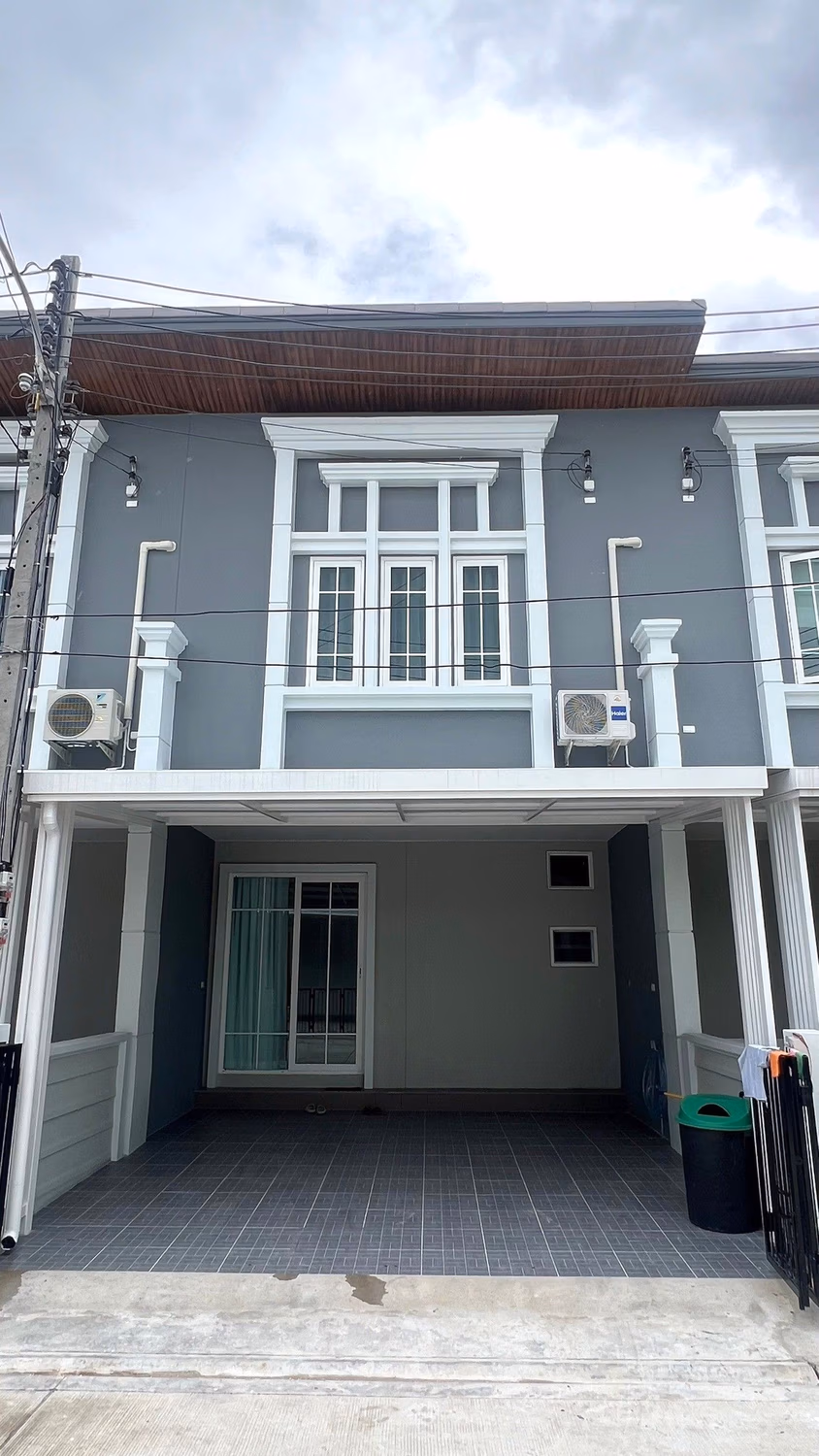 2 Bed Townhouse for Rent in Mueang Chiang Mai - Image 1