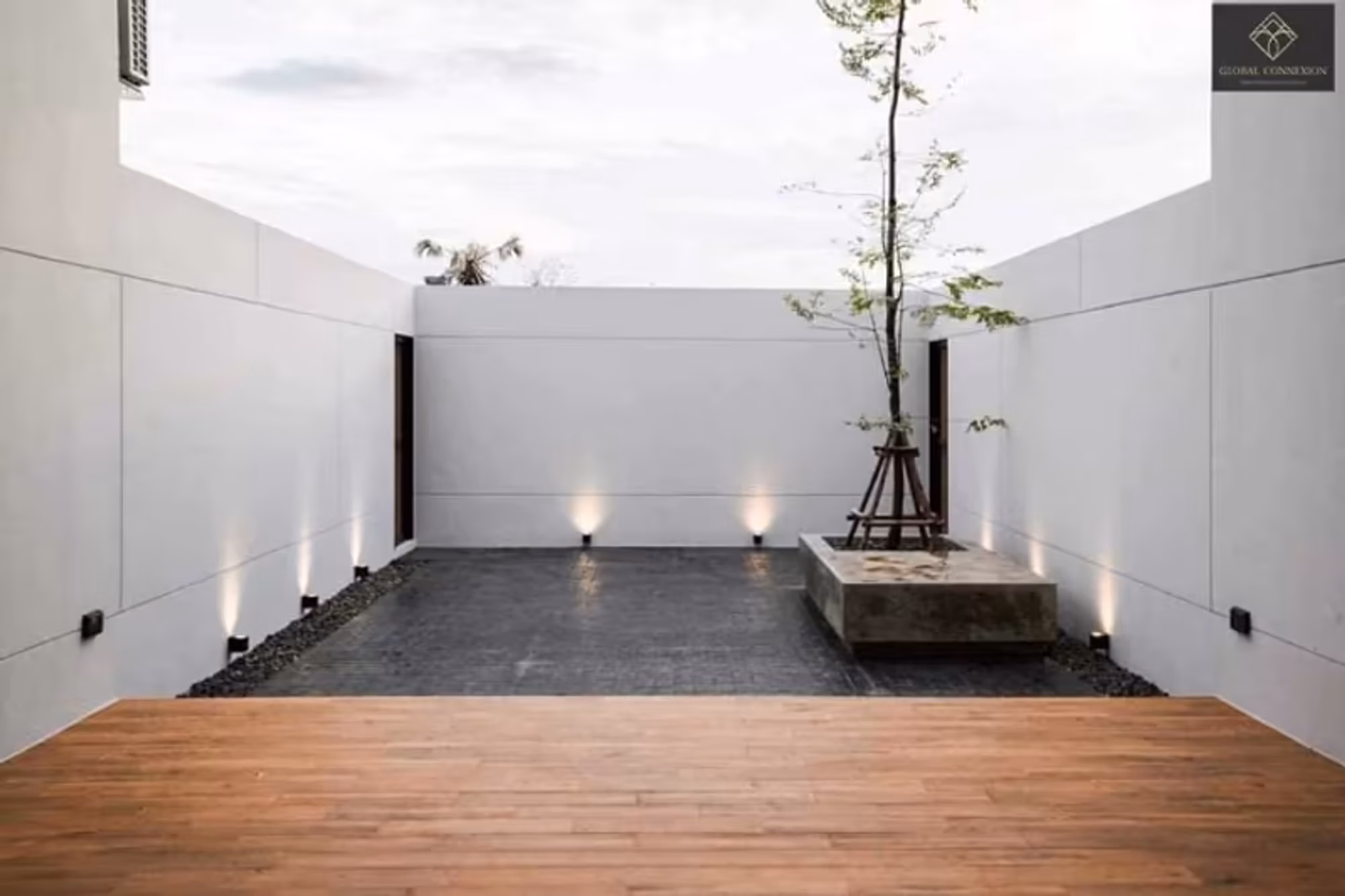 4 Bedroom House - Image 20