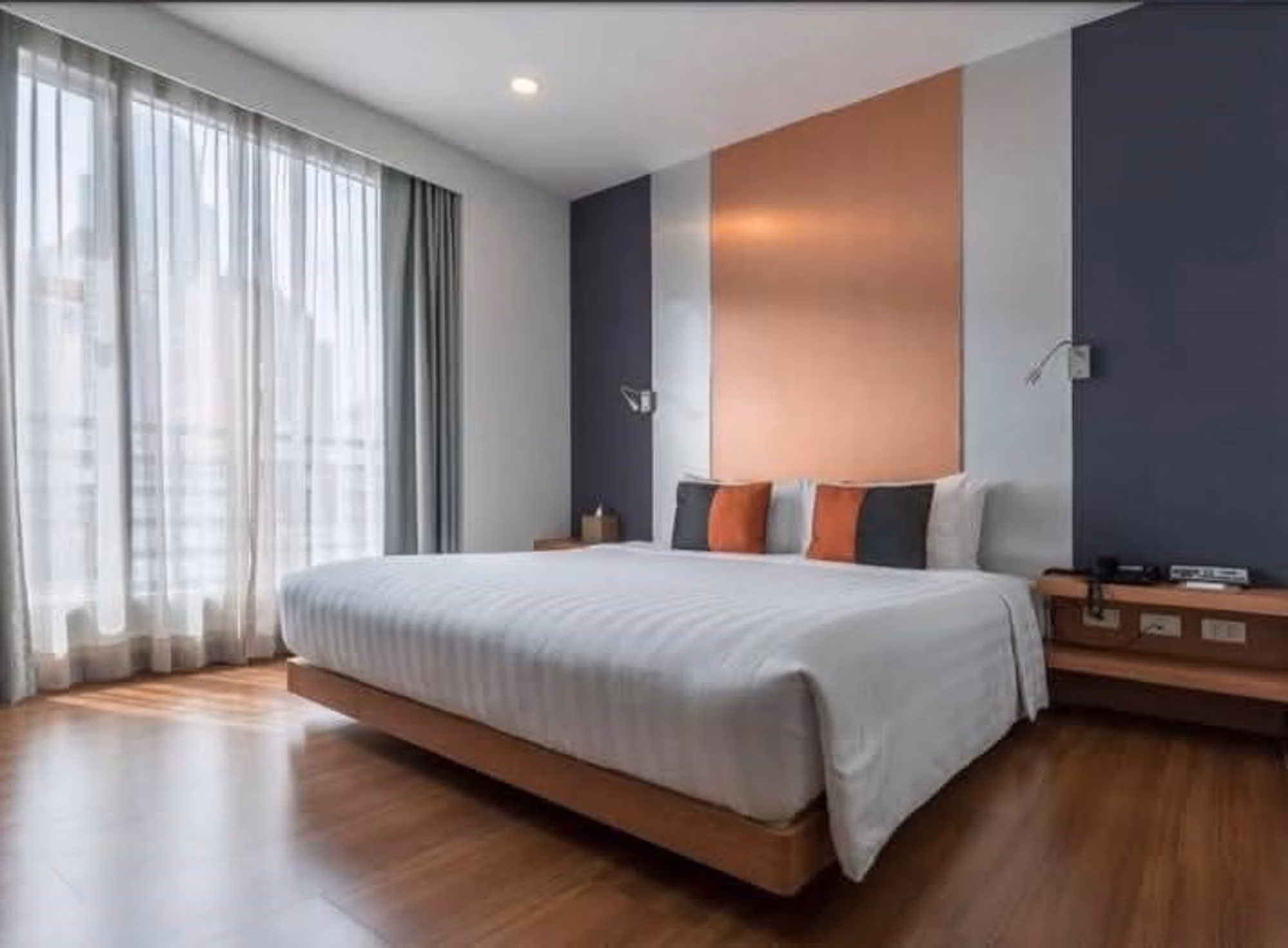 42 Bed Commercial for Sale in Khlong Toei - Image 8