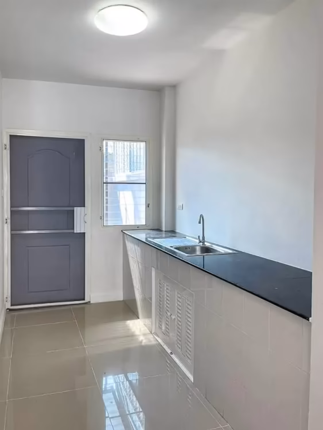 3 Bedroom House - Image 7
