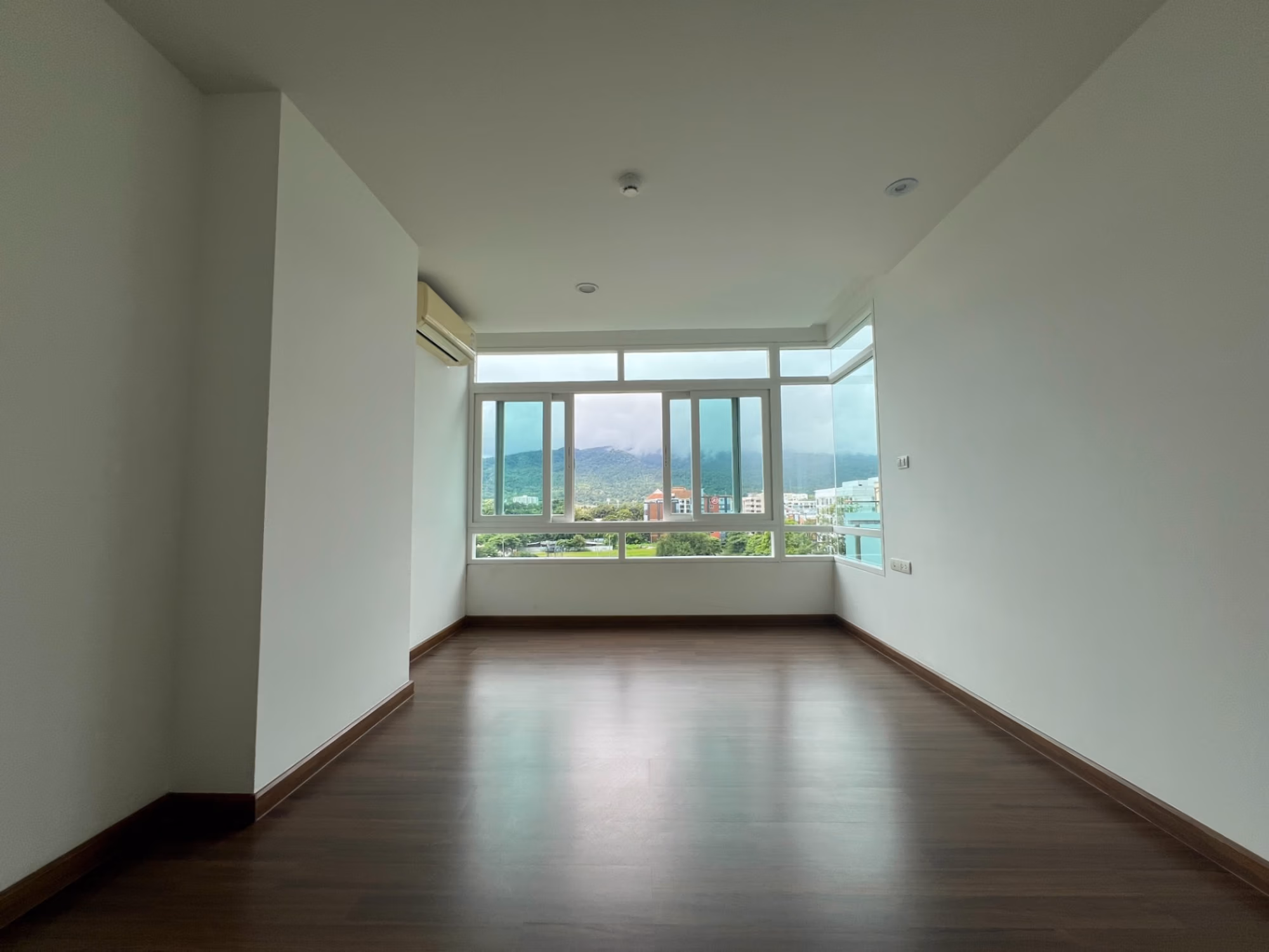 2 Bed Condo for Sale in Mueang Chiang Mai - Image 5