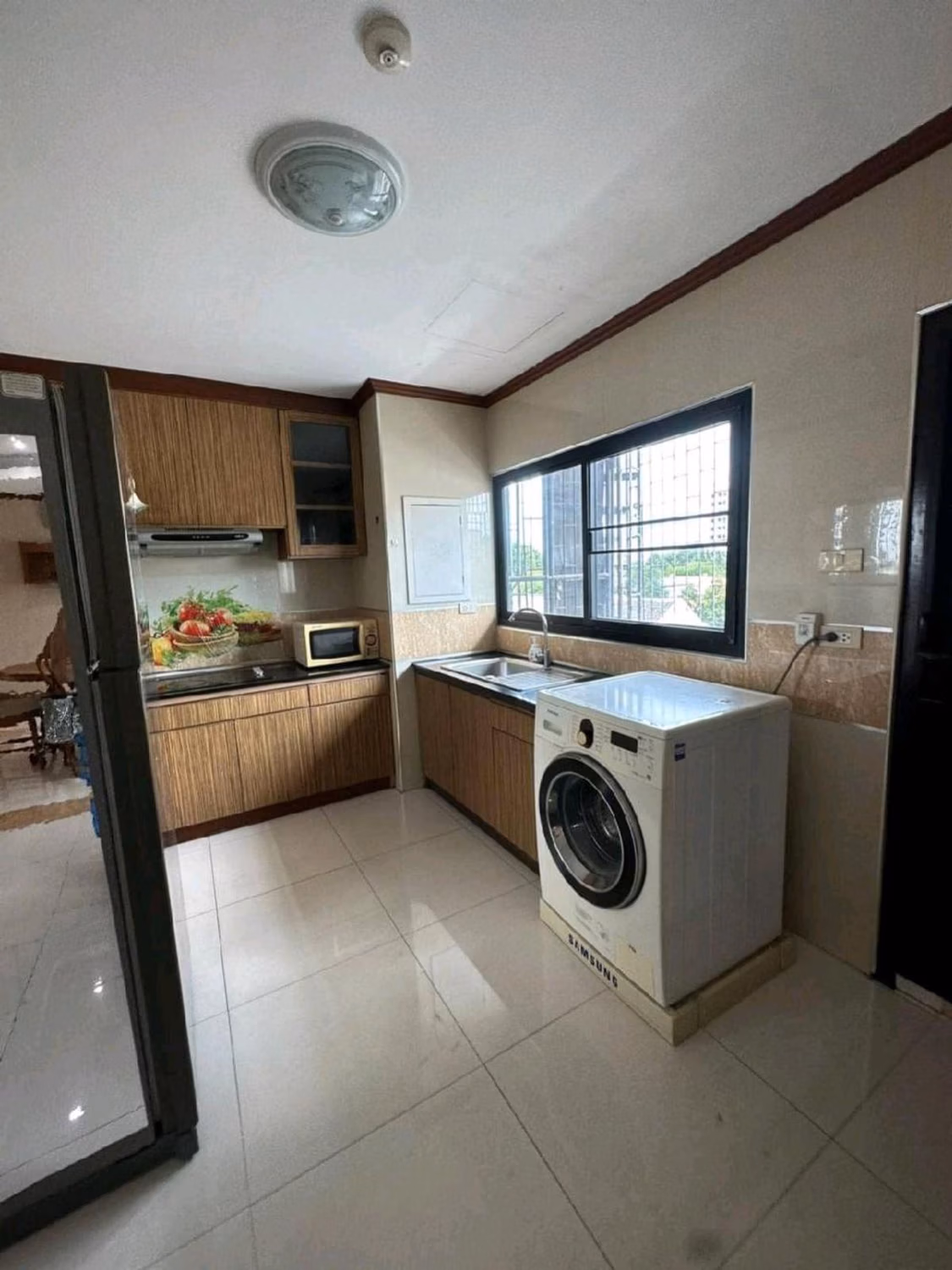 27 Bed Commercial for Rent in Watthana - Image 12