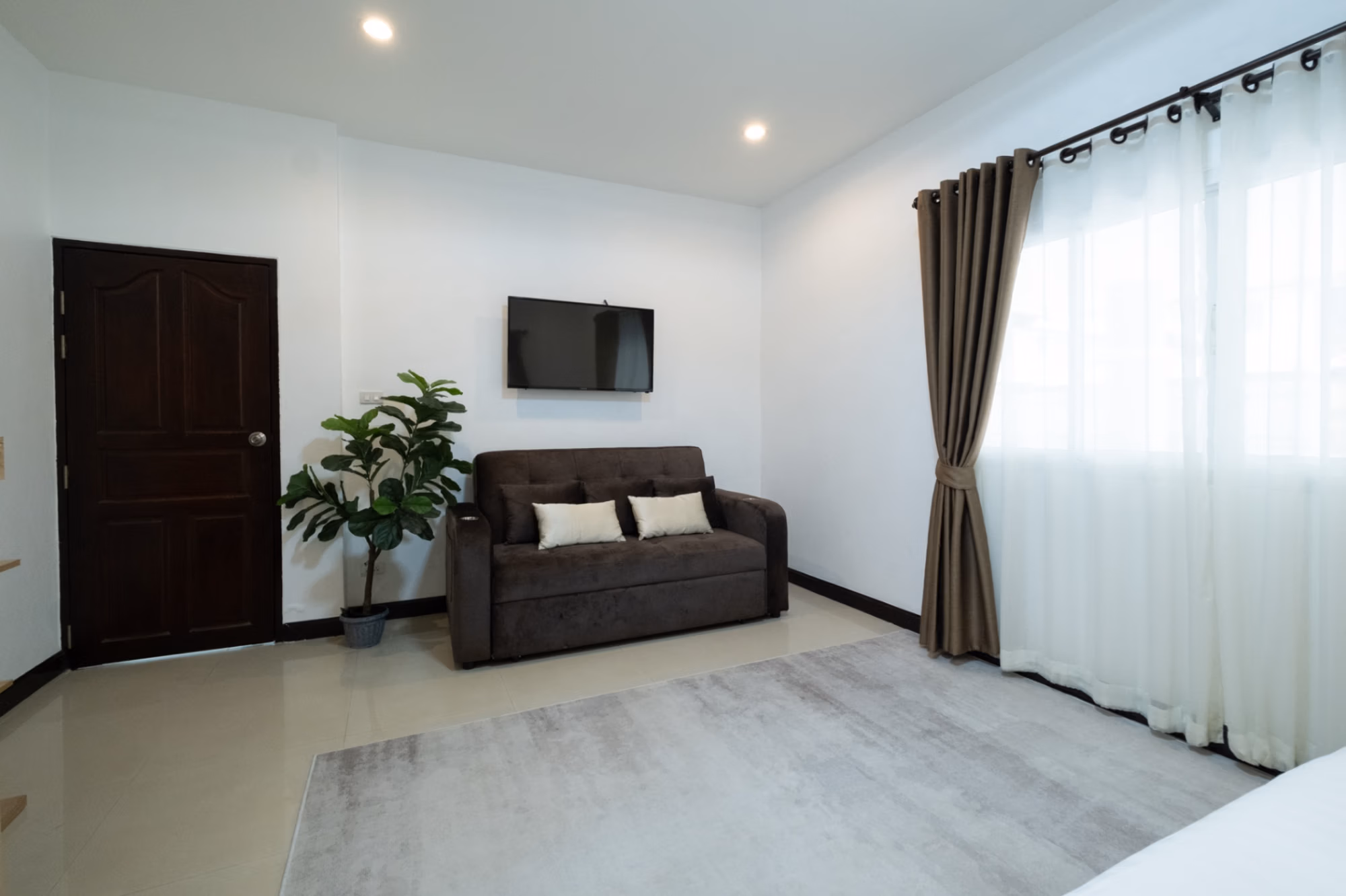 4 Bed House for Rent in Mueang Chiang Mai - Image 23