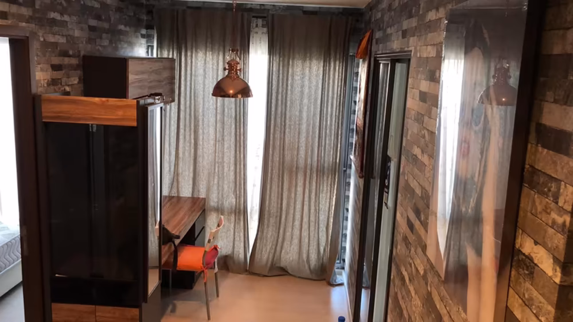 Condo - Image 2