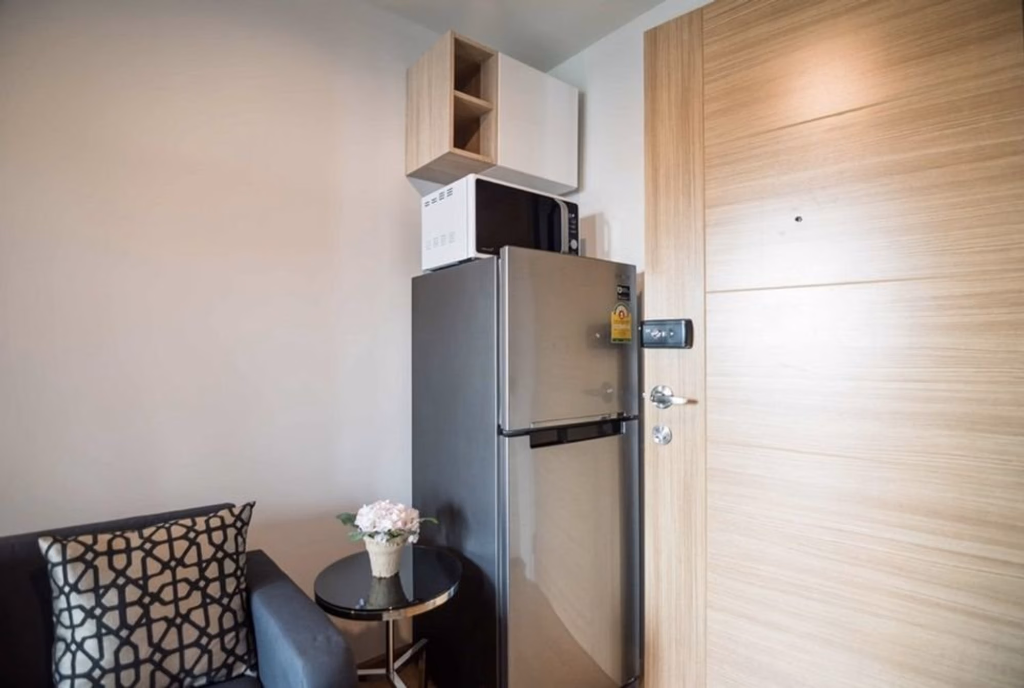 Condo - Image 3