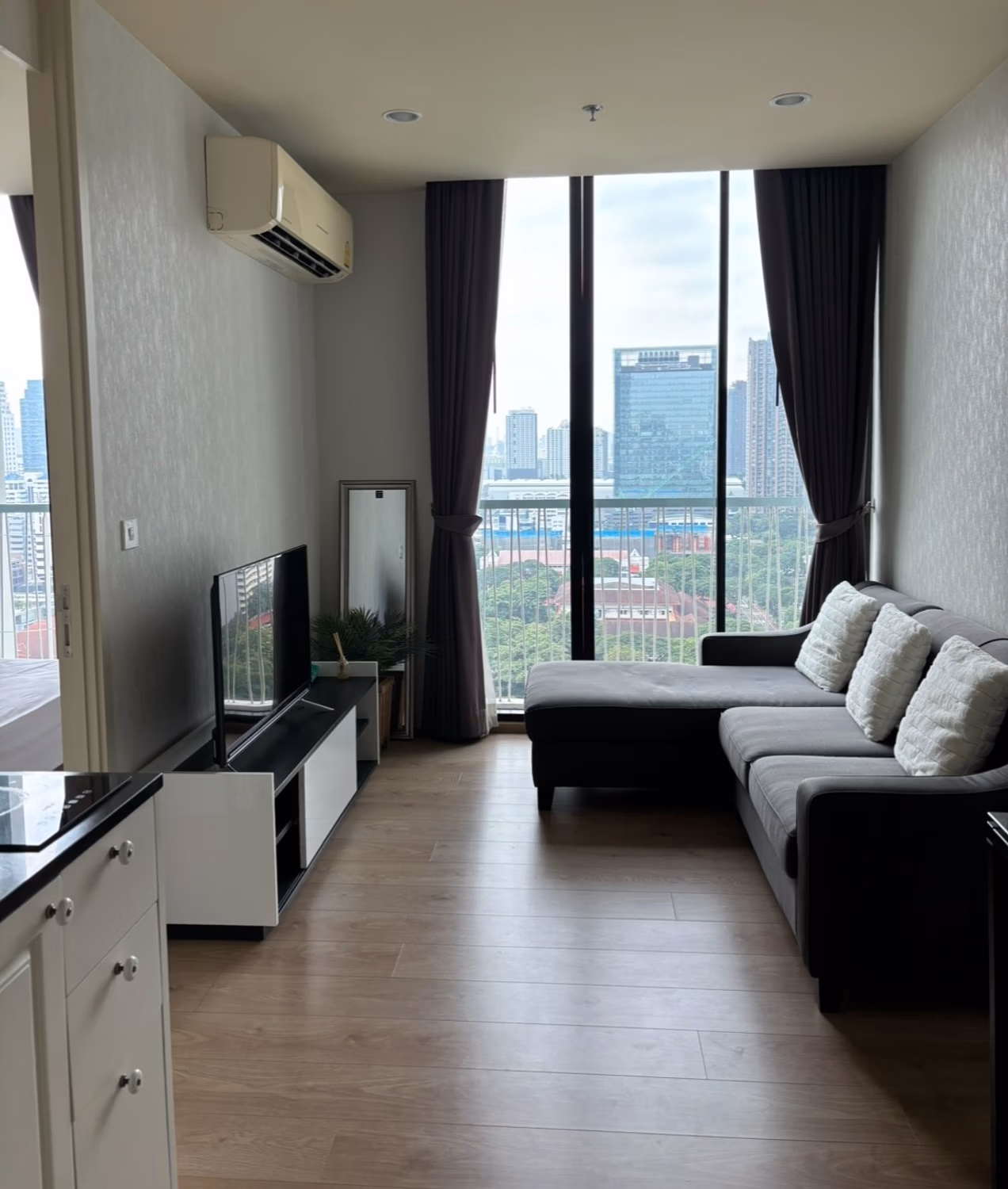 1 Bed Condo for Rent in Watthana - Image 1